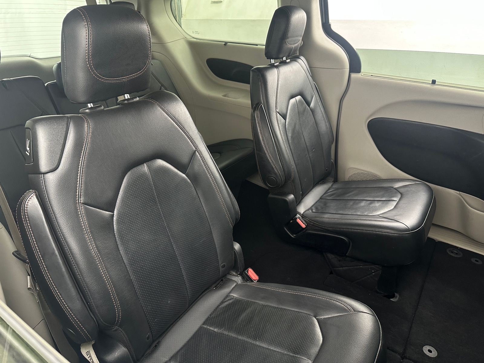 Thumbnail: 2020 Chrysler Pacifica - 5