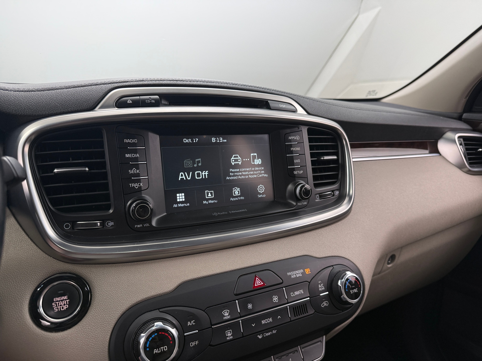 Thumbnail: 2018 Kia Sorento - 3