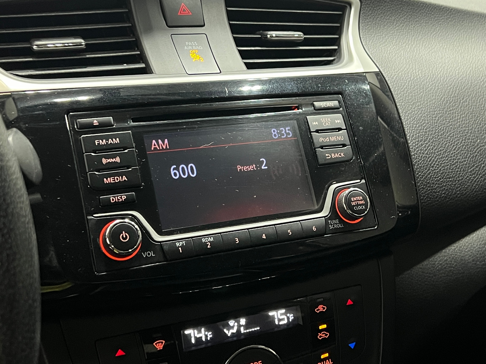 Thumbnail: 2018 Nissan Sentra - 4