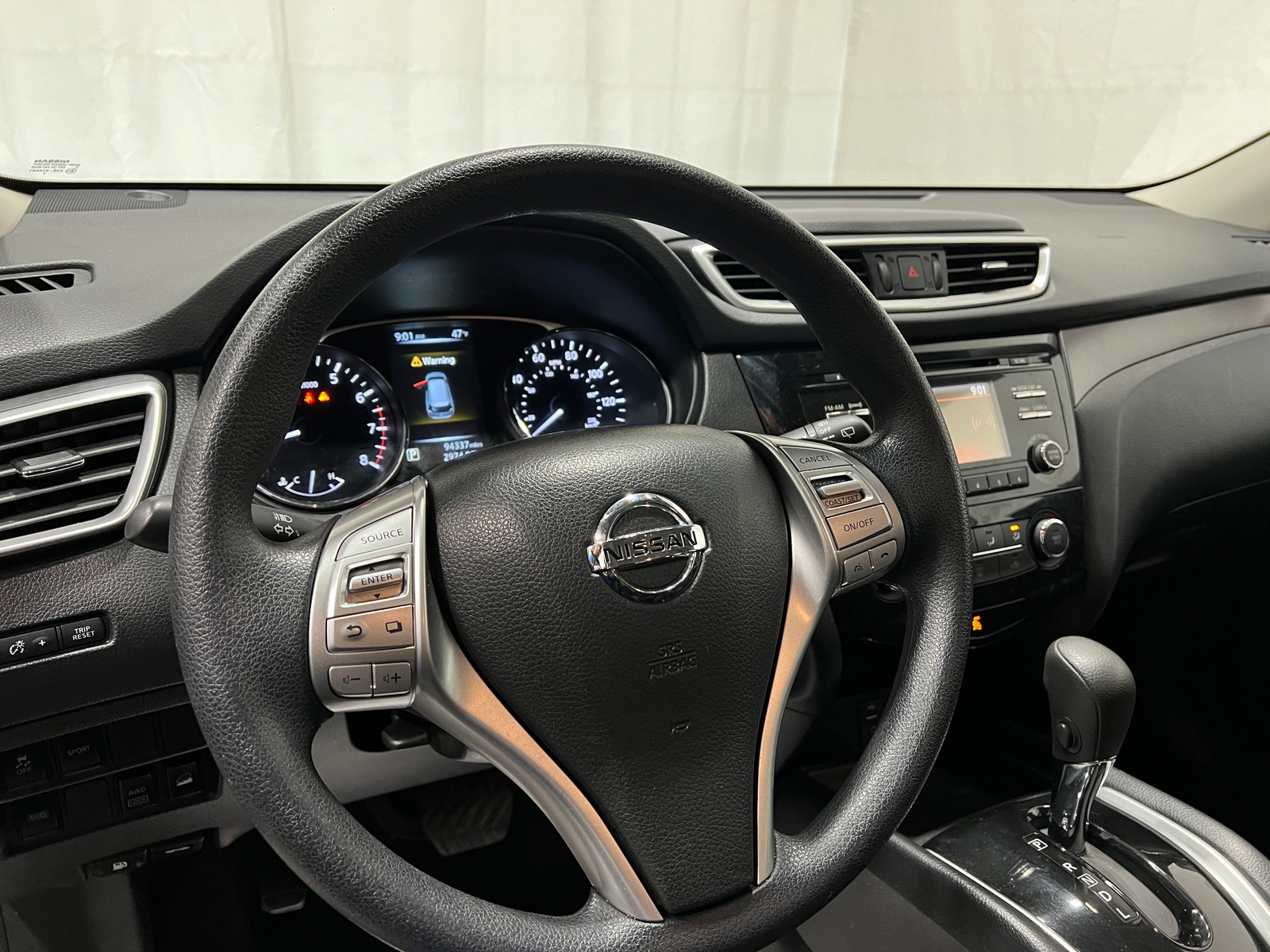 Thumbnail: 2015 Nissan Rogue - 5