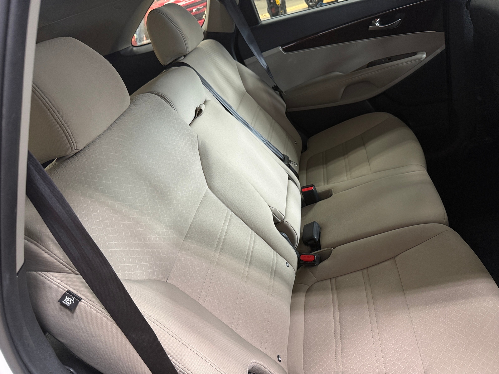 Thumbnail: 2016 Kia Sorento - 6