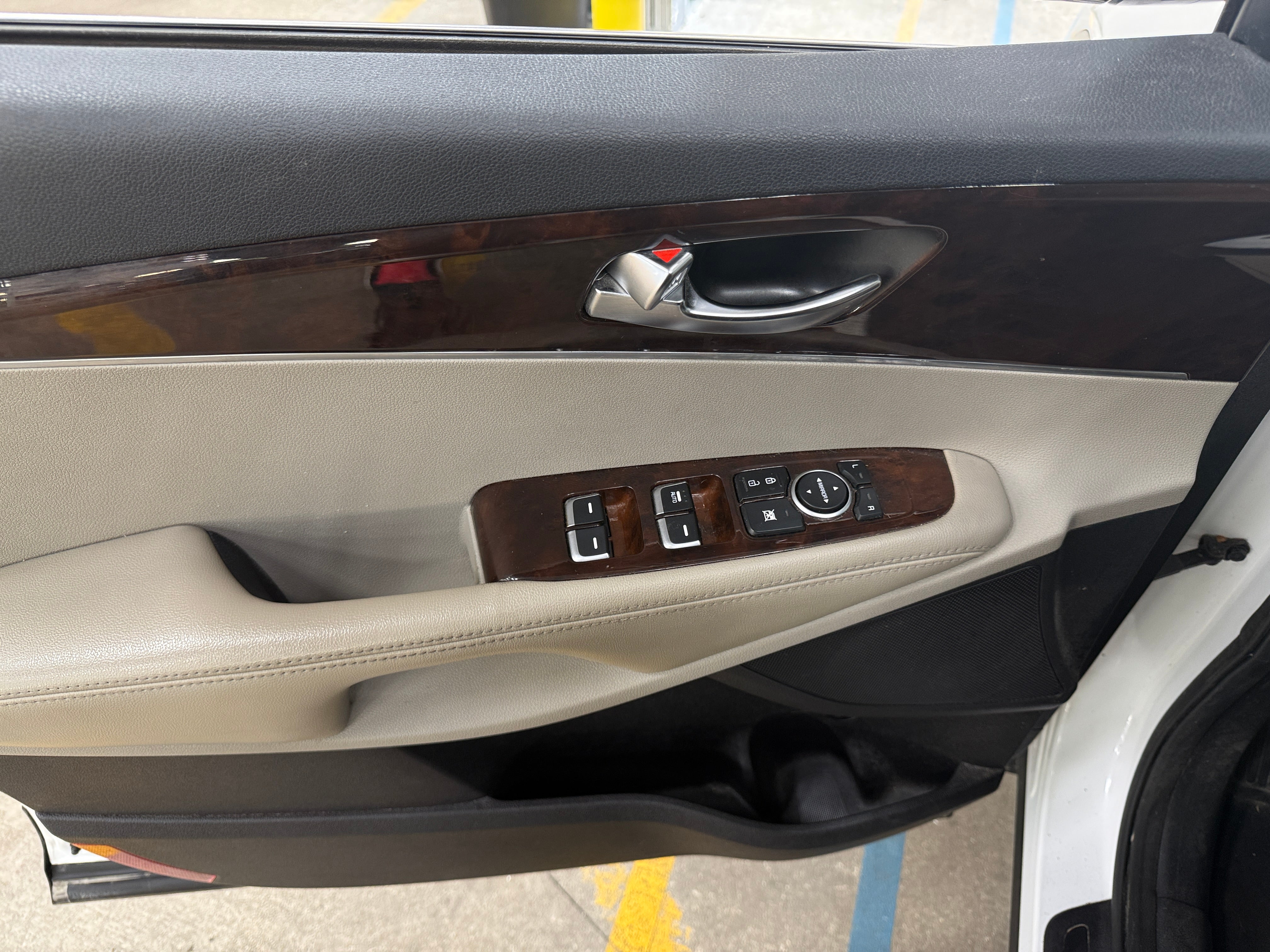 Used 2016 Kia Sorento LX with VIN 5XYPG4A3XGG035577 for sale in Oak Creek, WI