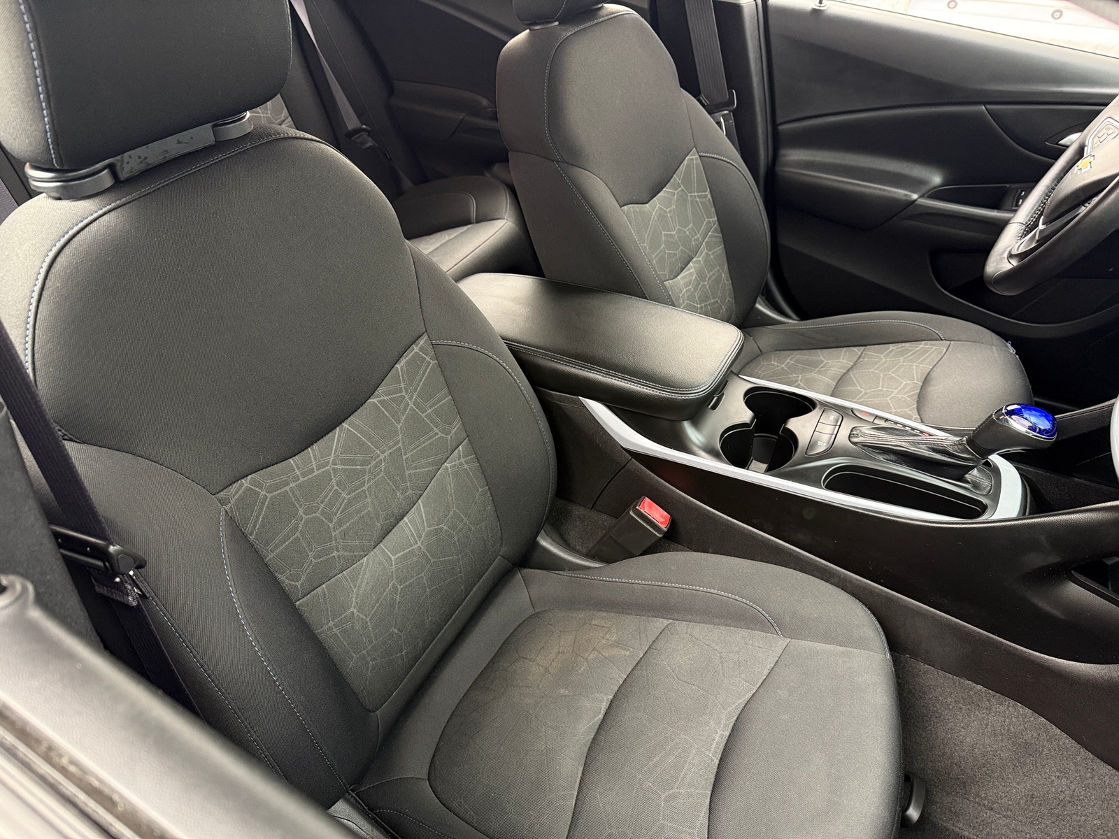 Thumbnail: 2017 Chevrolet Volt - 2