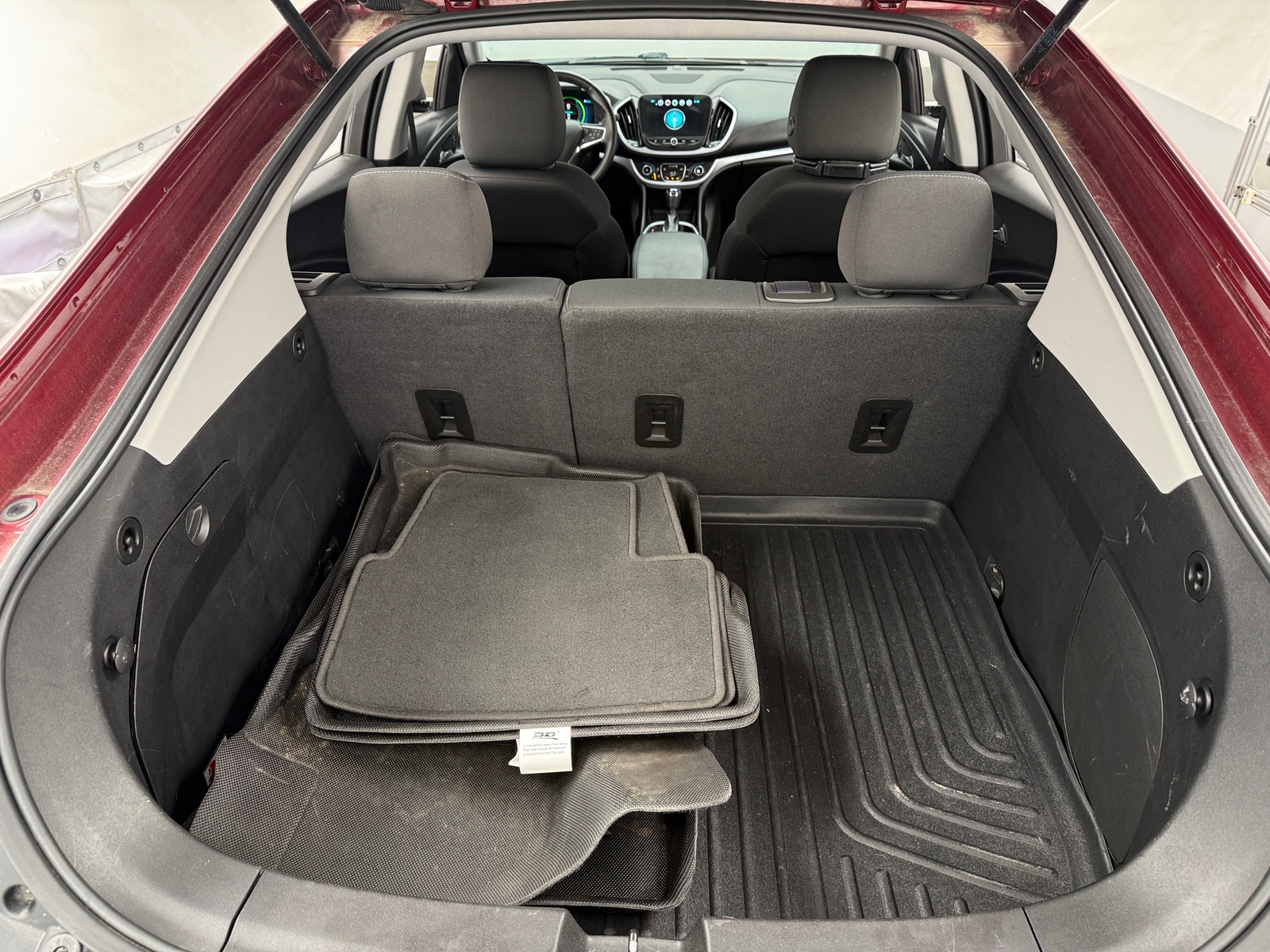 Thumbnail: 2017 Chevrolet Volt - 7
