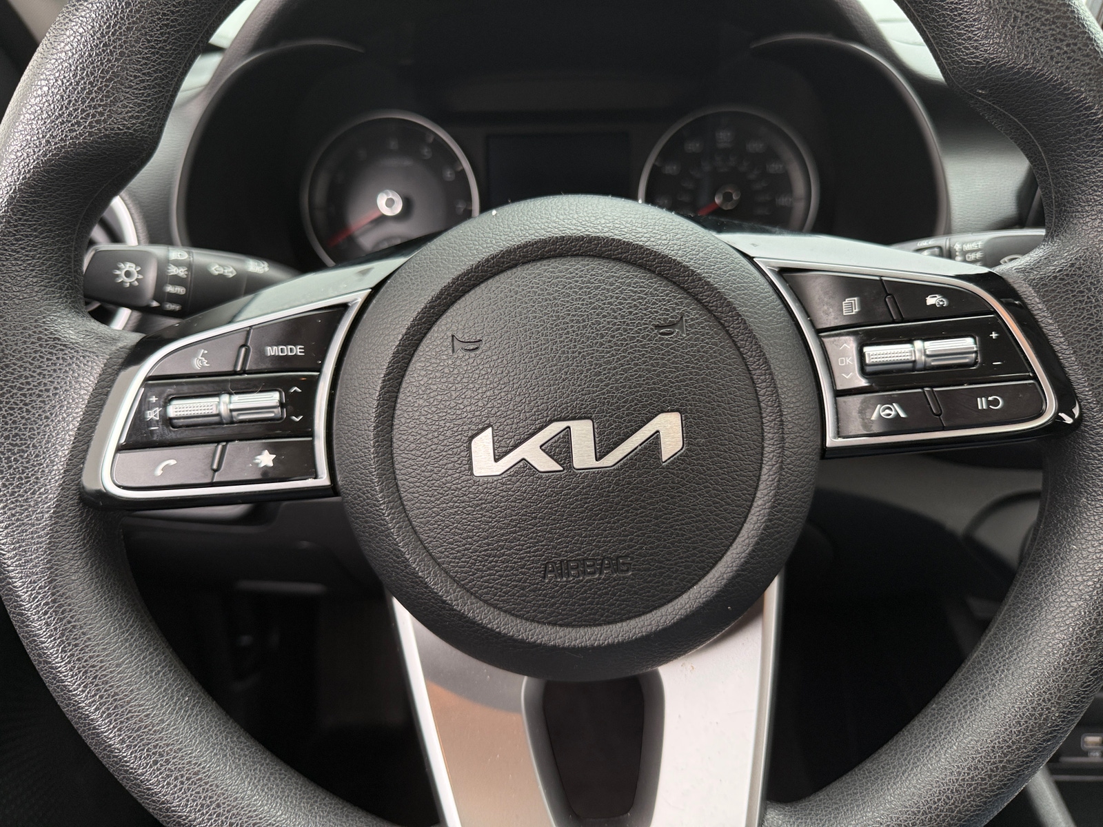 Thumbnail: 2024 Kia Forte - 5