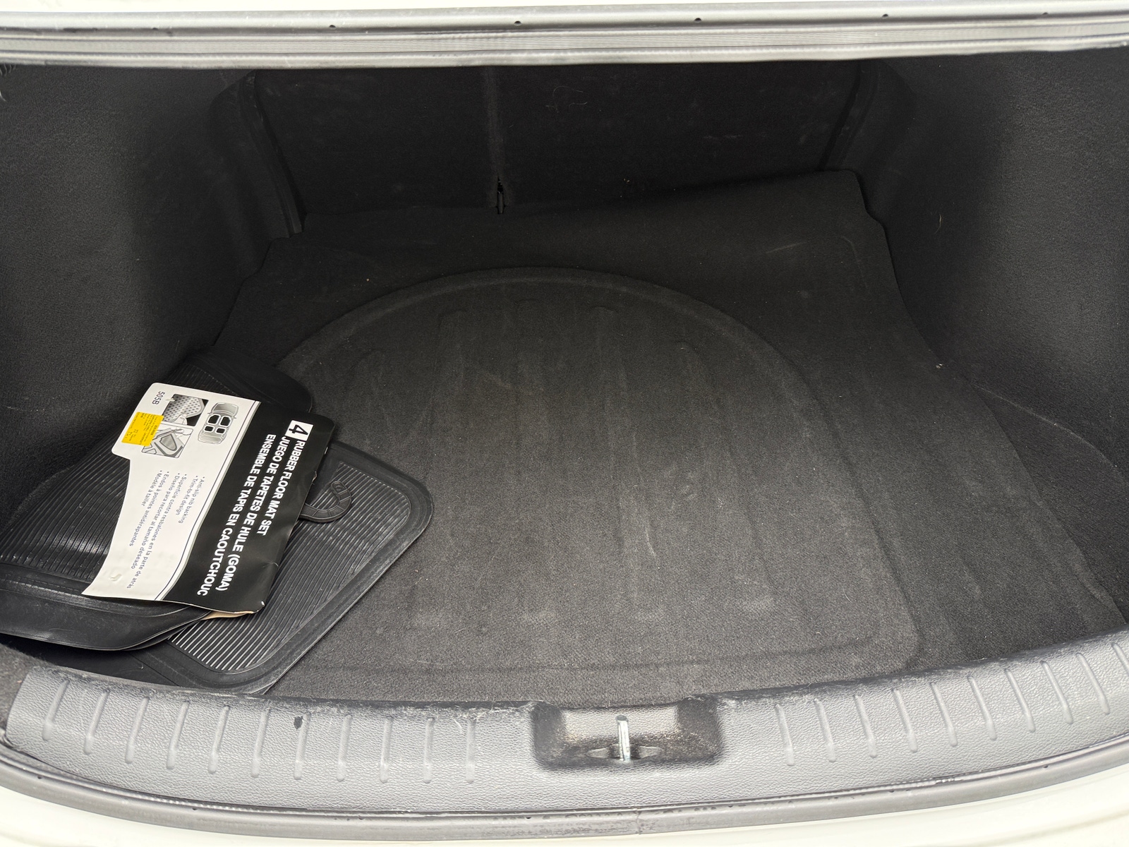 Thumbnail: 2024 Kia Forte - 7