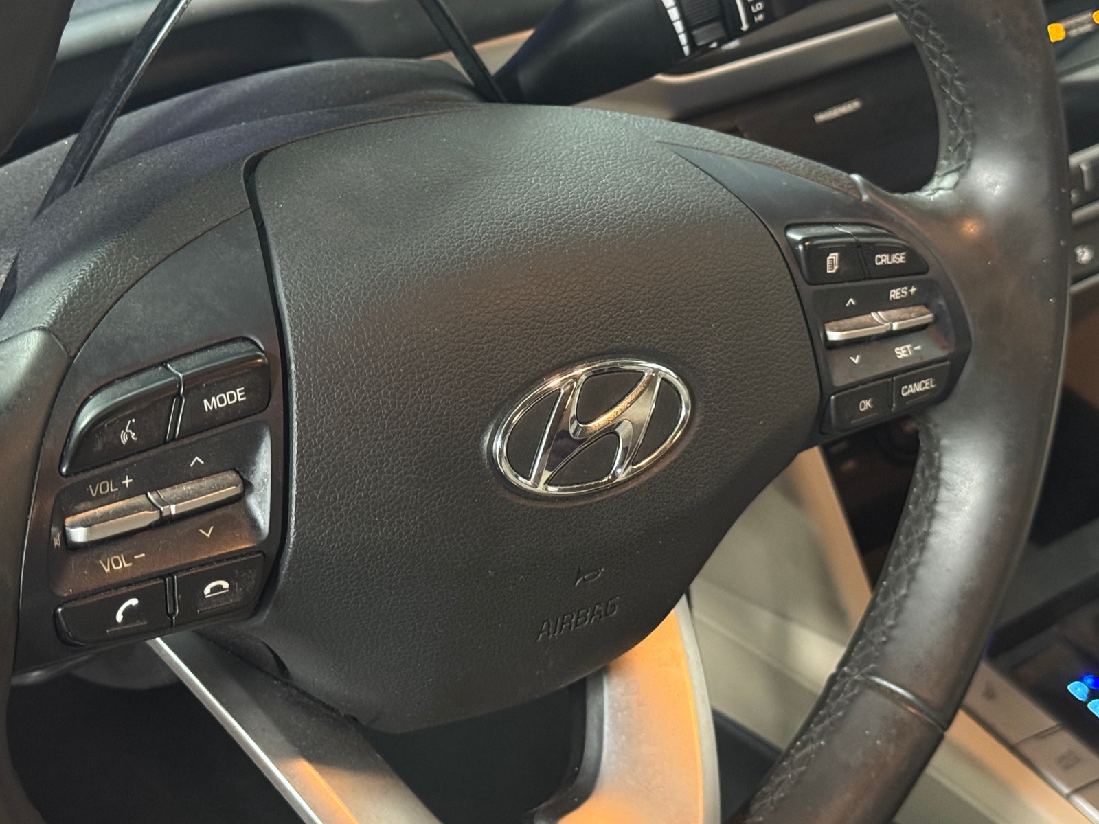 Thumbnail: 2020 Hyundai Elantra - 5