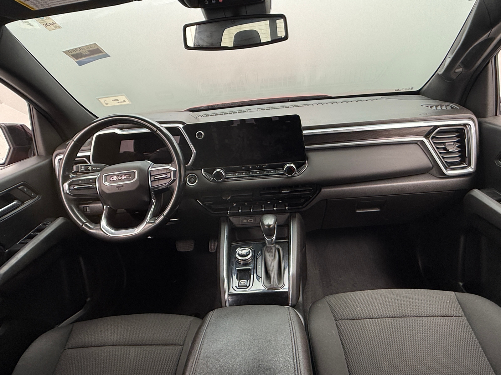 Thumbnail: 2023 GMC Canyon - 3