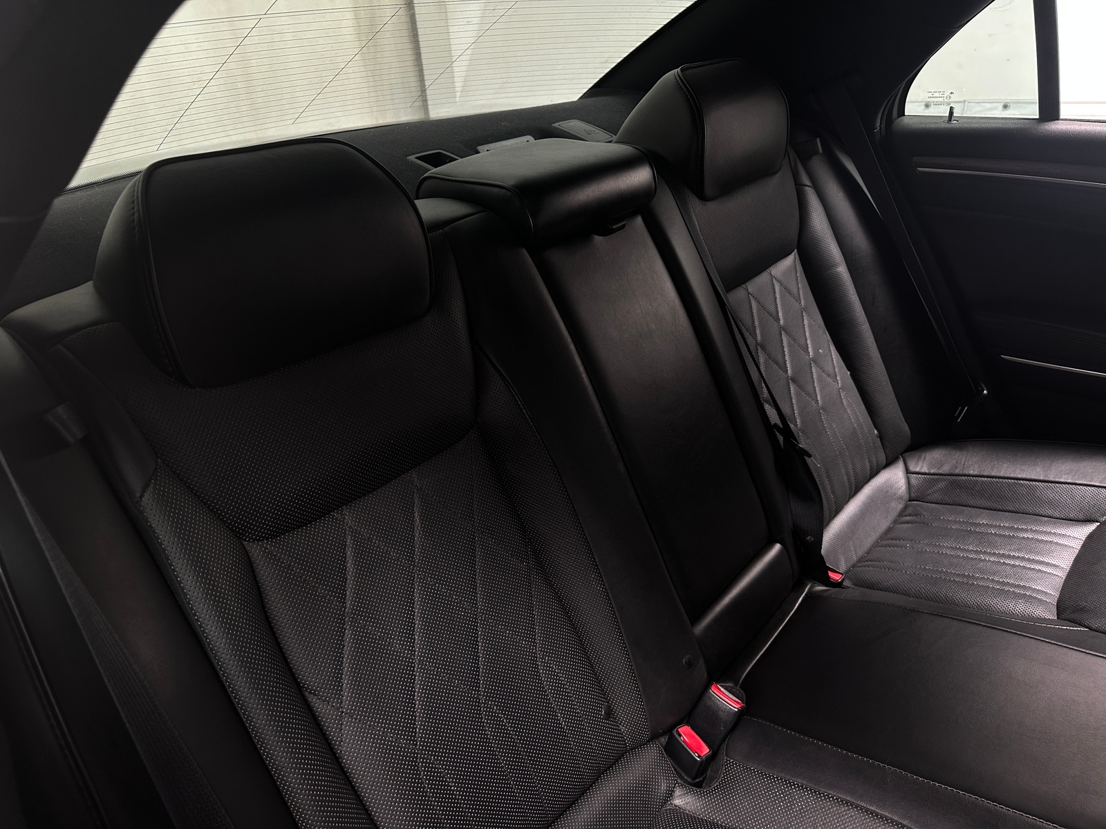 Thumbnail: 2018 Chrysler 300 - 5