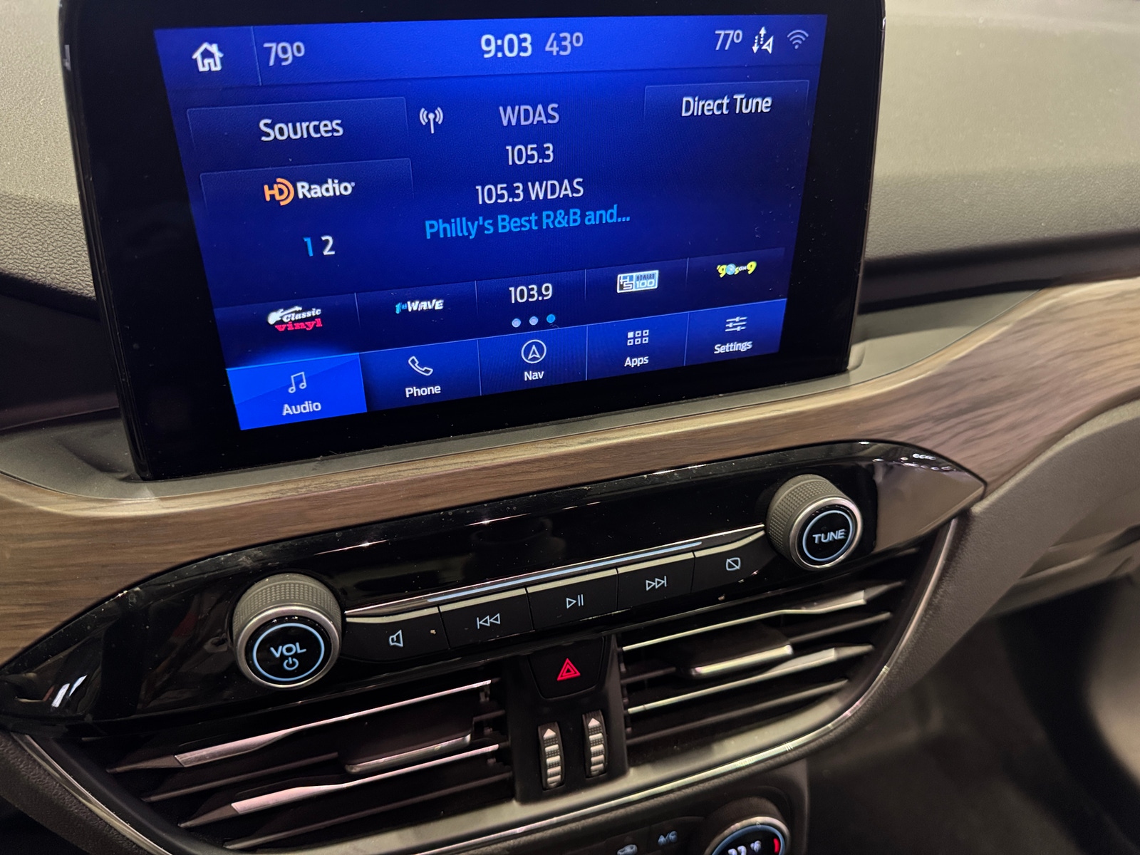 Thumbnail: 2020 Ford Escape - 3