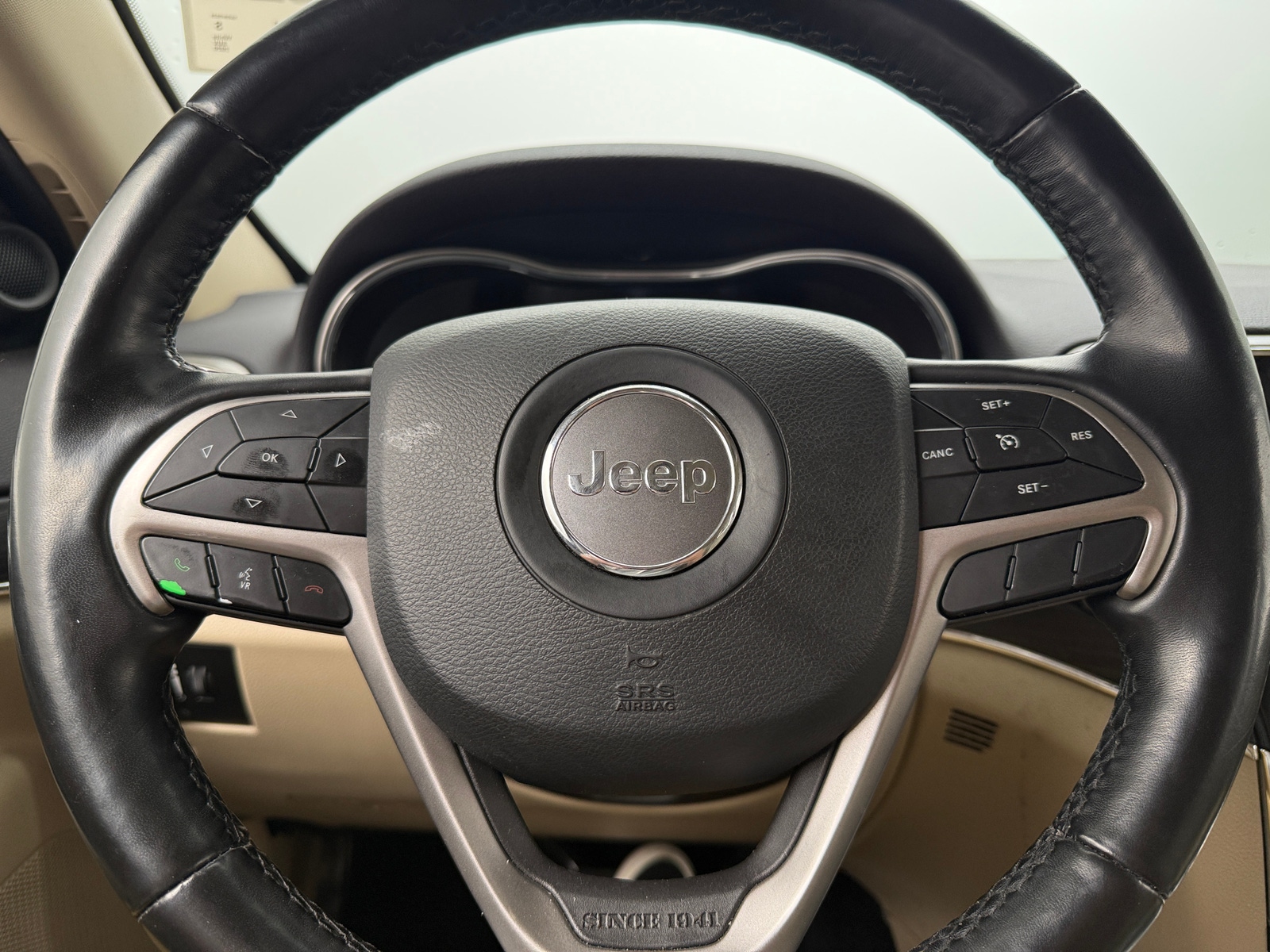 Thumbnail: 2020 Jeep Grand Cherokee - 4