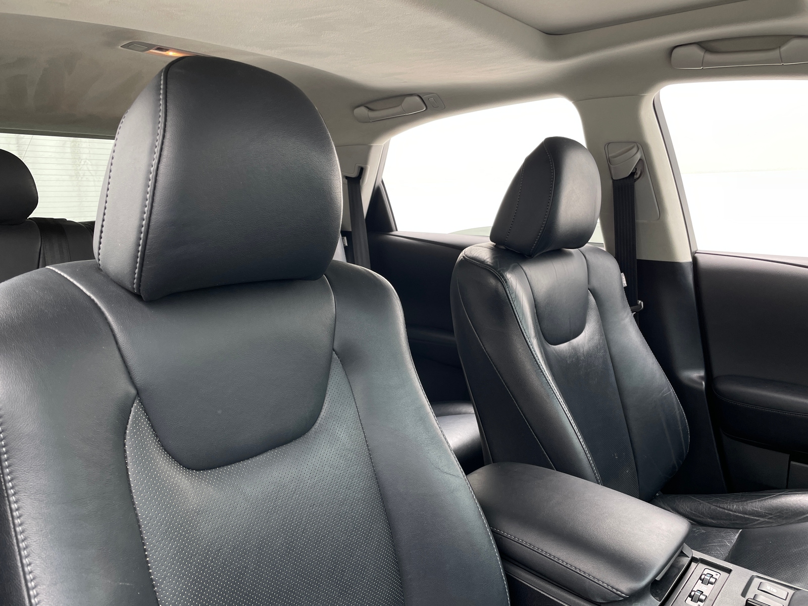 Thumbnail: 2015 Lexus RX - 2