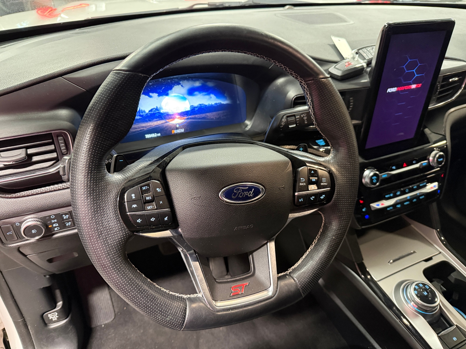 Thumbnail: 2021 Ford Explorer - 4