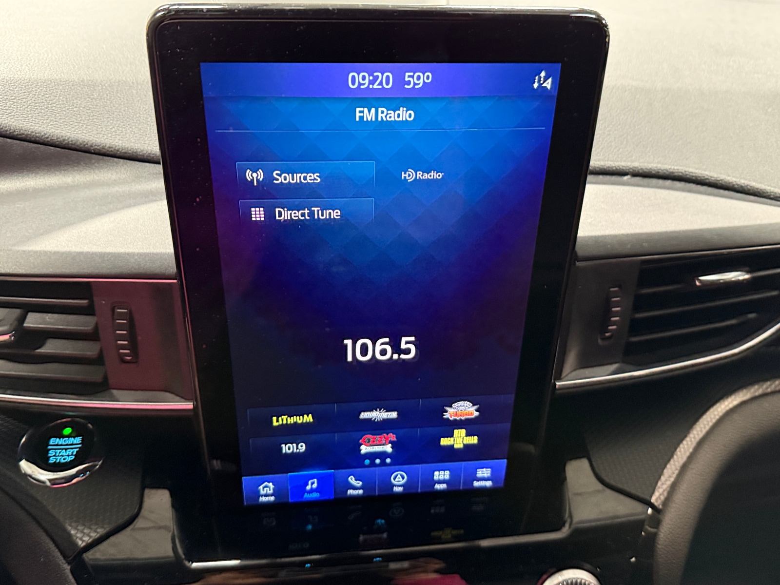 Thumbnail: 2021 Ford Explorer - 3