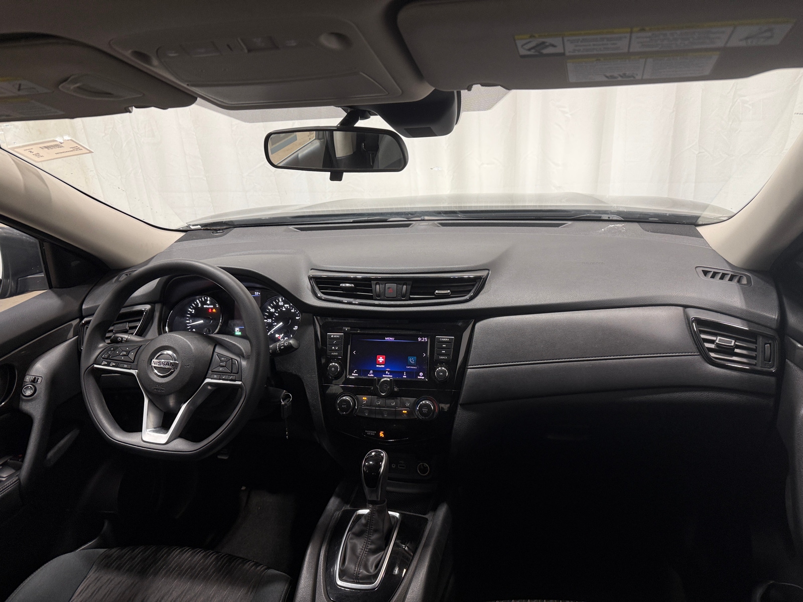 Thumbnail: 2019 Nissan Rogue - 3