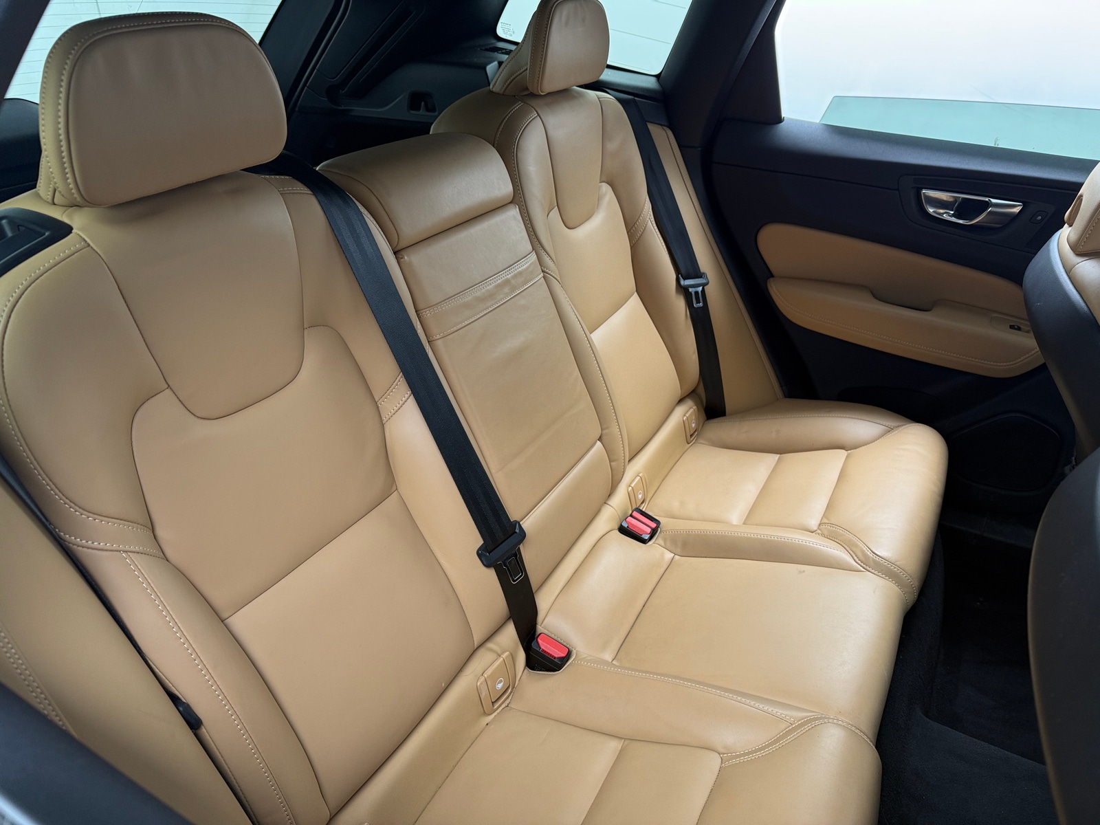 Thumbnail: 2021 Volvo XC60 - 5