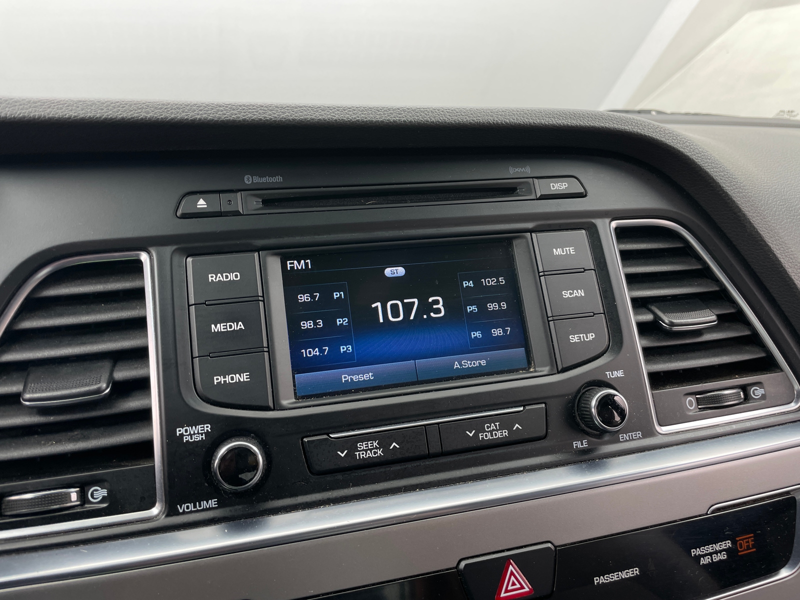 Thumbnail: 2015 Hyundai Sonata - 3