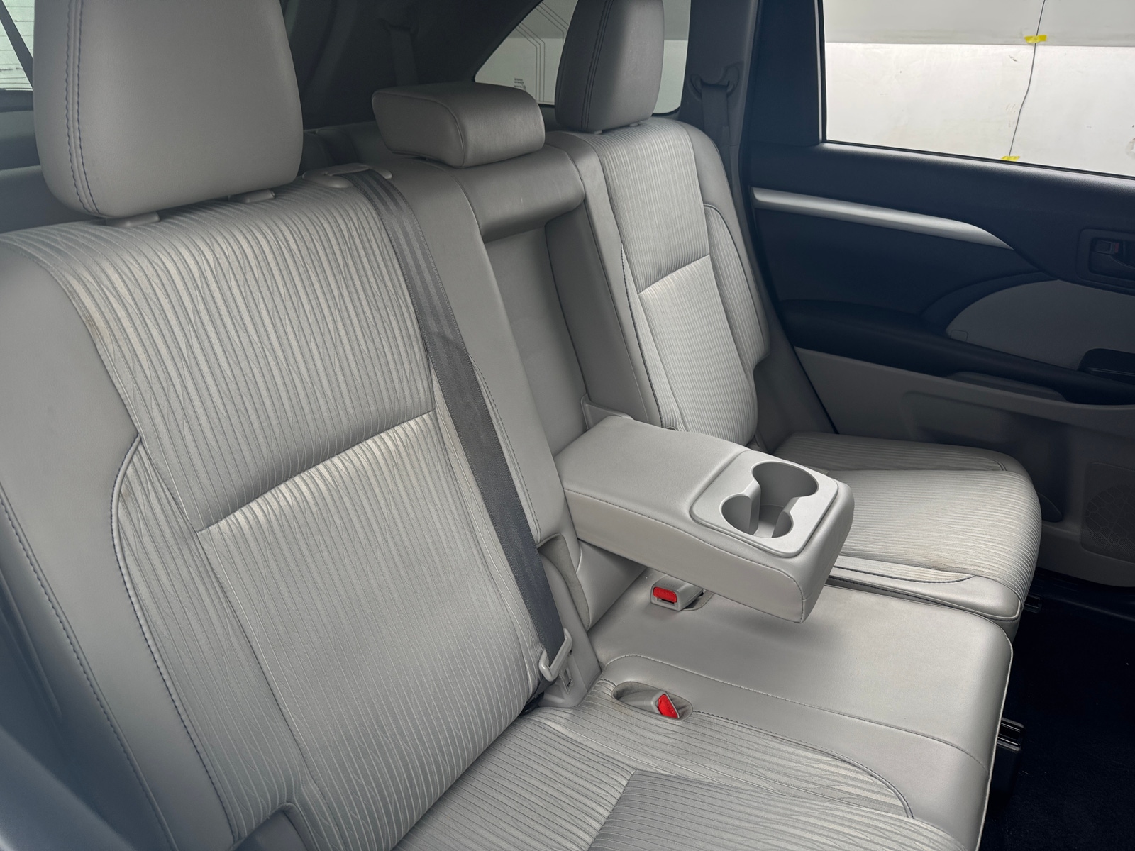 Thumbnail: 2019 Toyota Highlander - 5