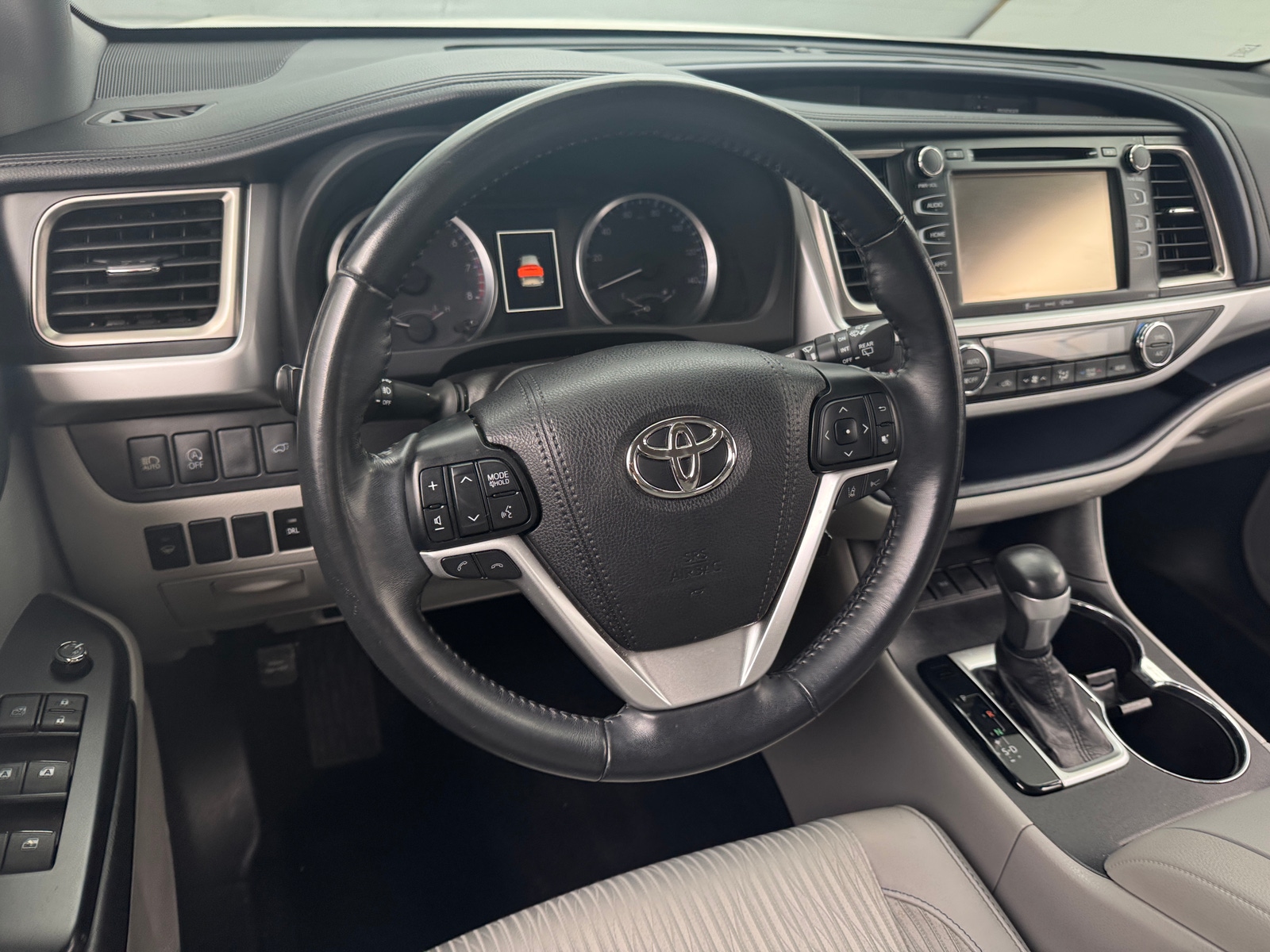 Thumbnail: 2019 Toyota Highlander - 4