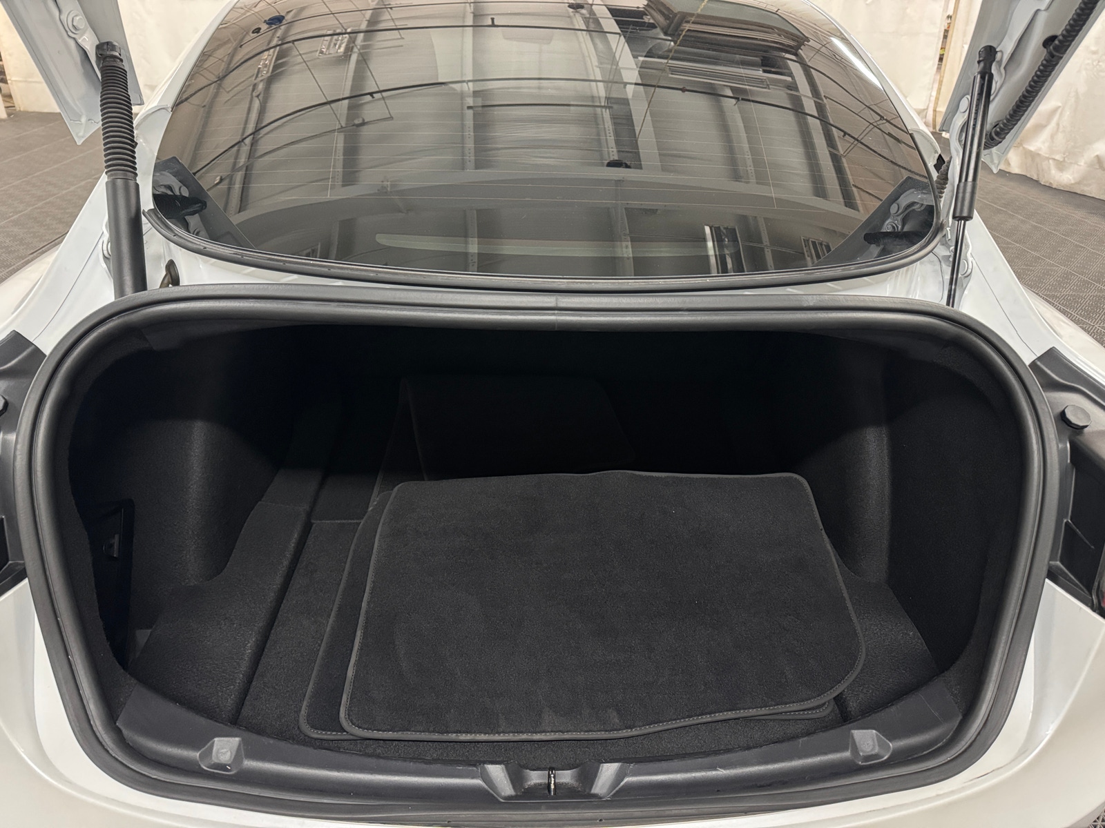 Thumbnail: 2021 Tesla Model 3 - 5