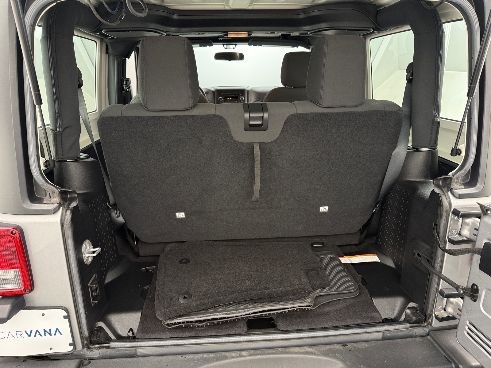 Thumbnail: 2015 Jeep Wrangler - 7