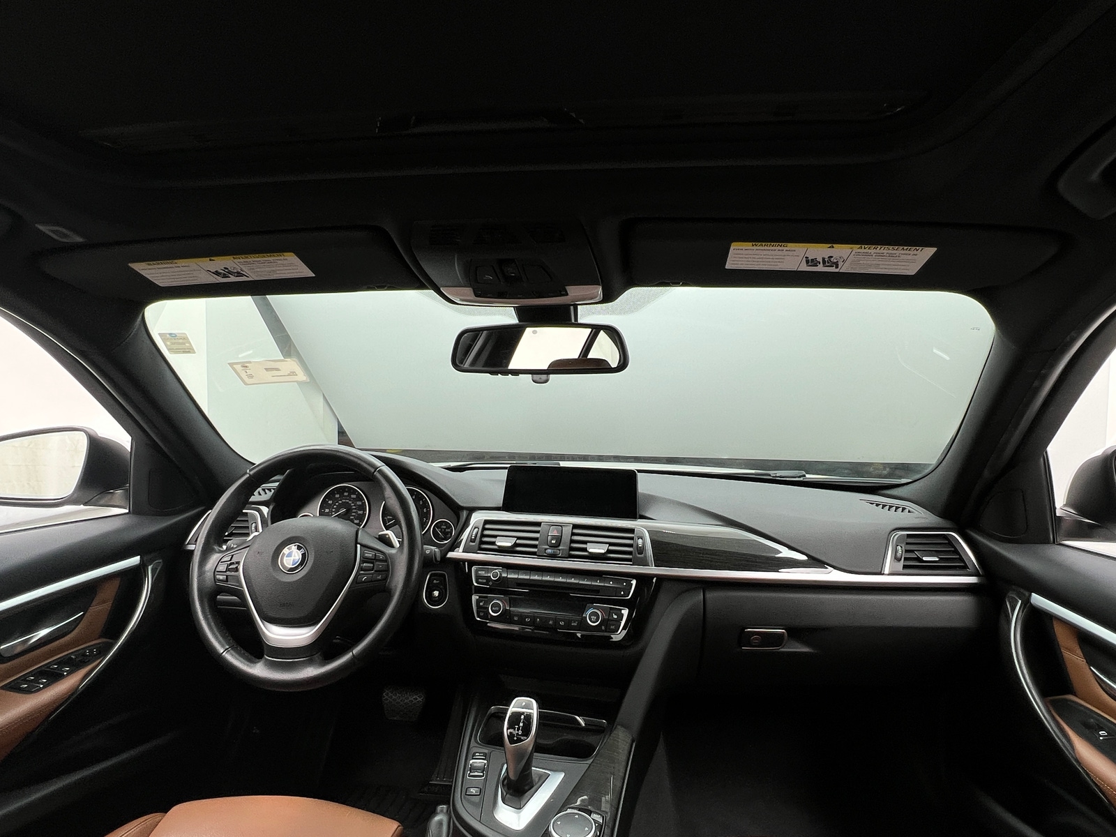 Thumbnail: 2017 BMW 3 Series - 2