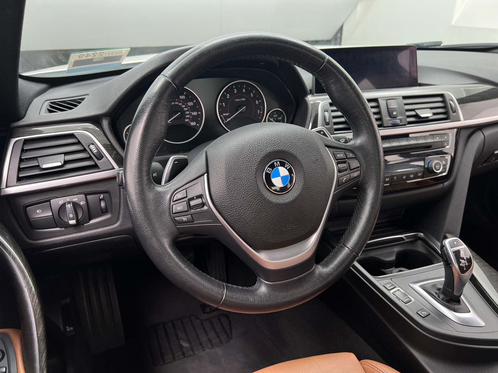 Thumbnail: 2017 BMW 3 Series - 4