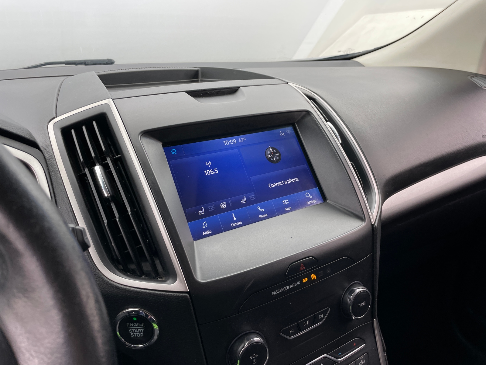 Thumbnail: 2020 Ford Edge - 3