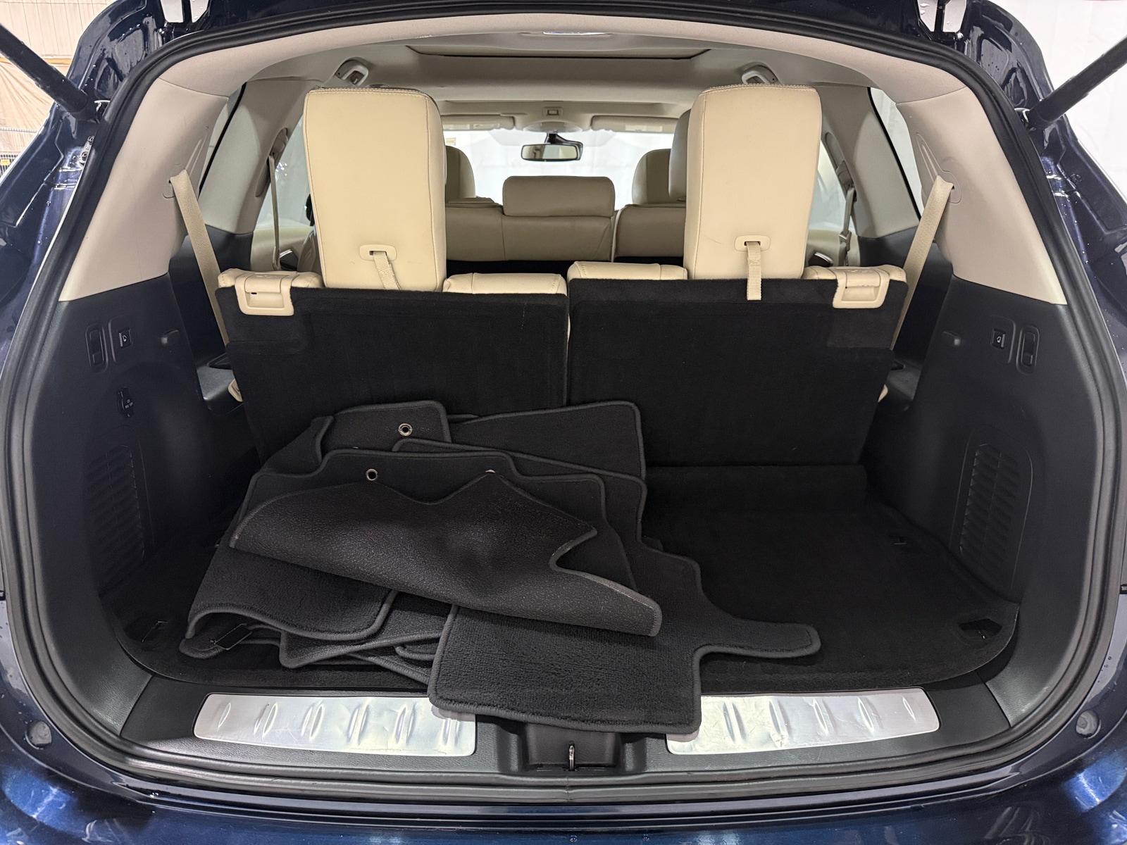Thumbnail: 2019 INFINITI QX60 - 6