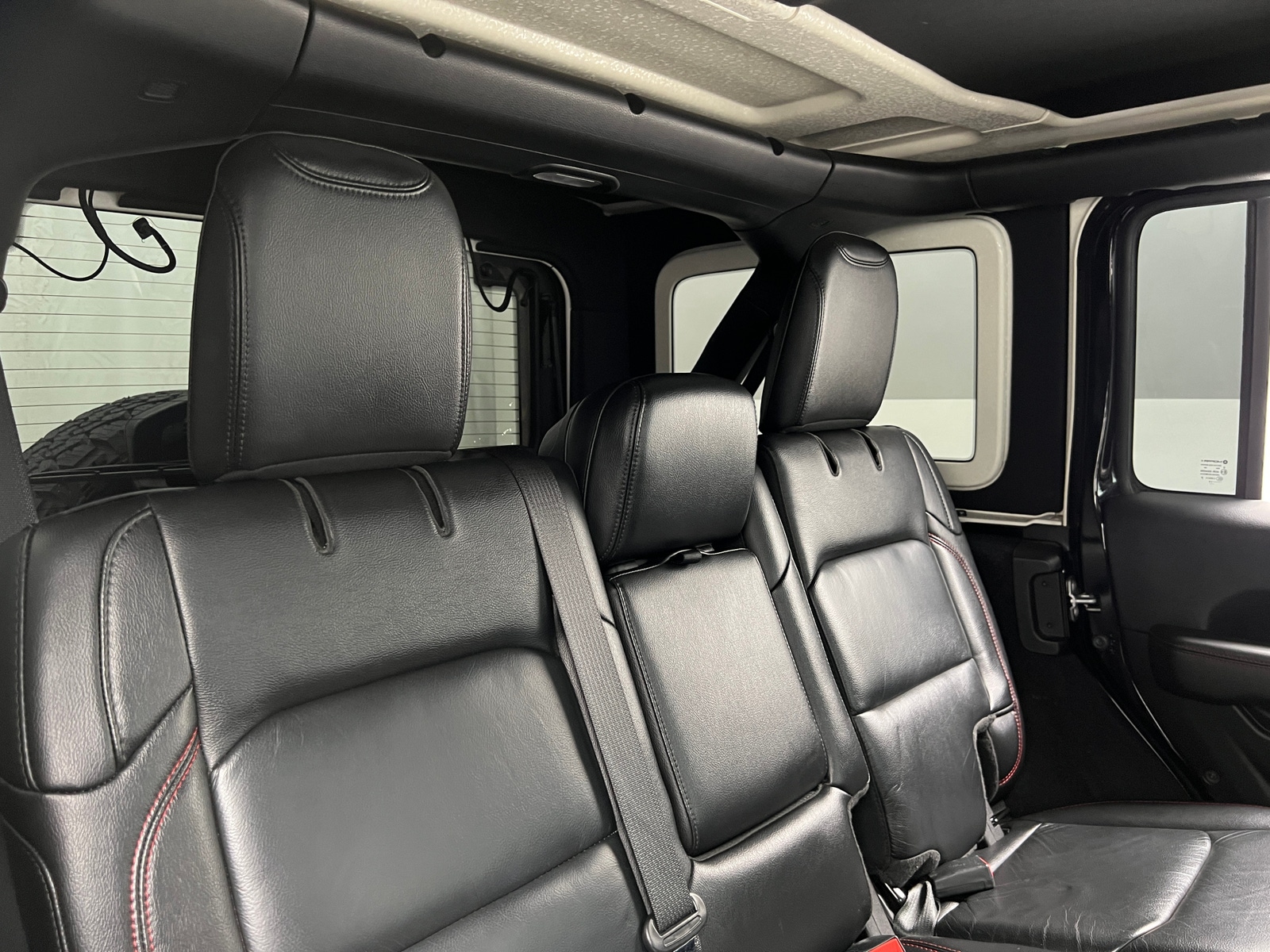 Thumbnail: 2019 Jeep Wrangler - 5