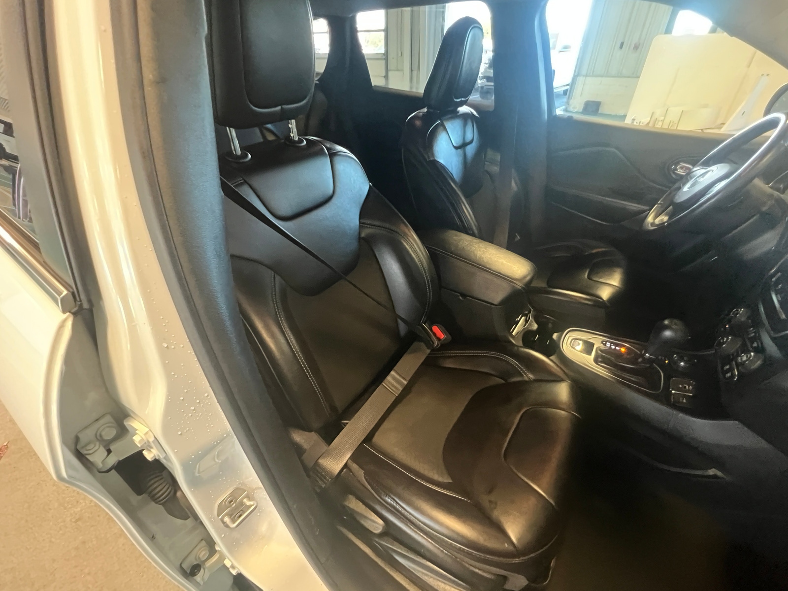 Thumbnail: 2019 Jeep Cherokee - 2