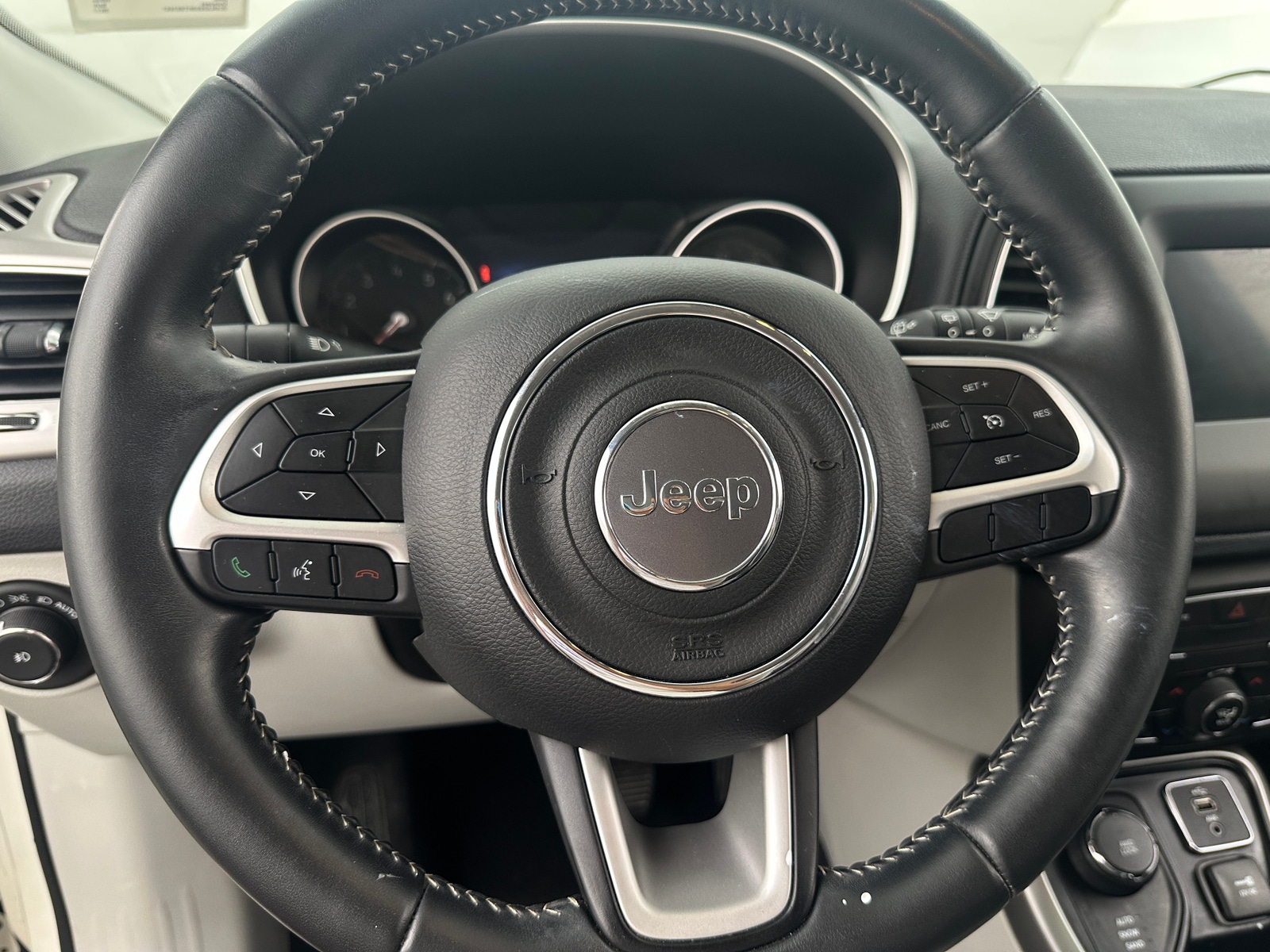 Thumbnail: 2017 Jeep Compass - 5