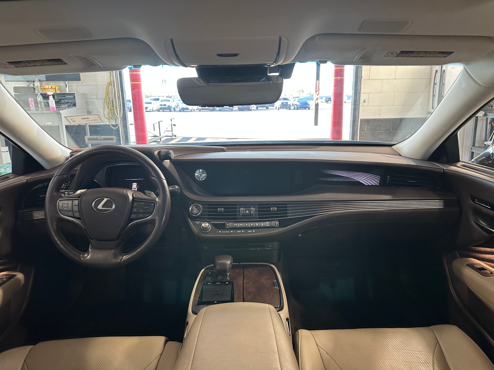 Thumbnail: 2018 Lexus LS - 3