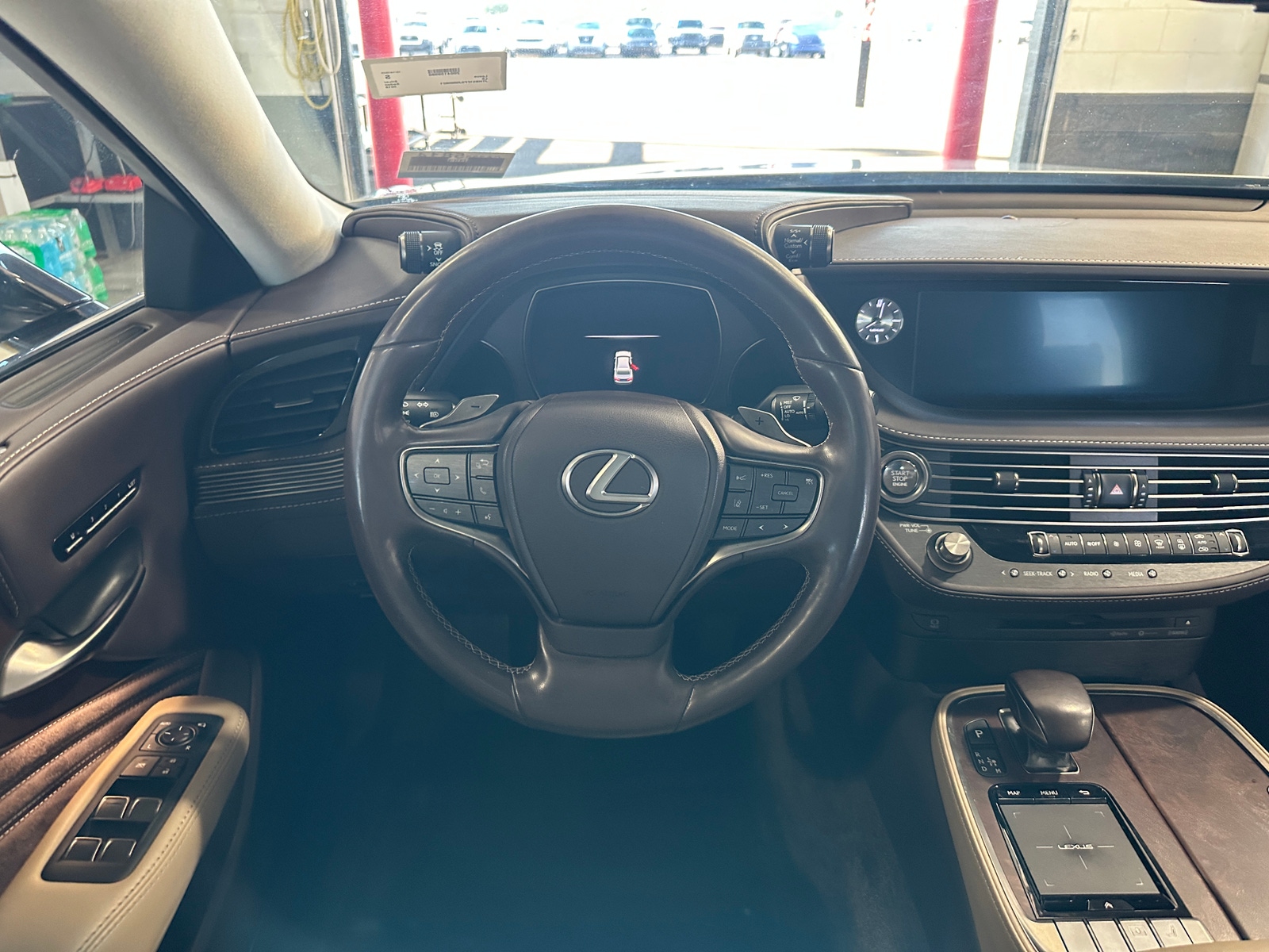 Thumbnail: 2018 Lexus LS - 5