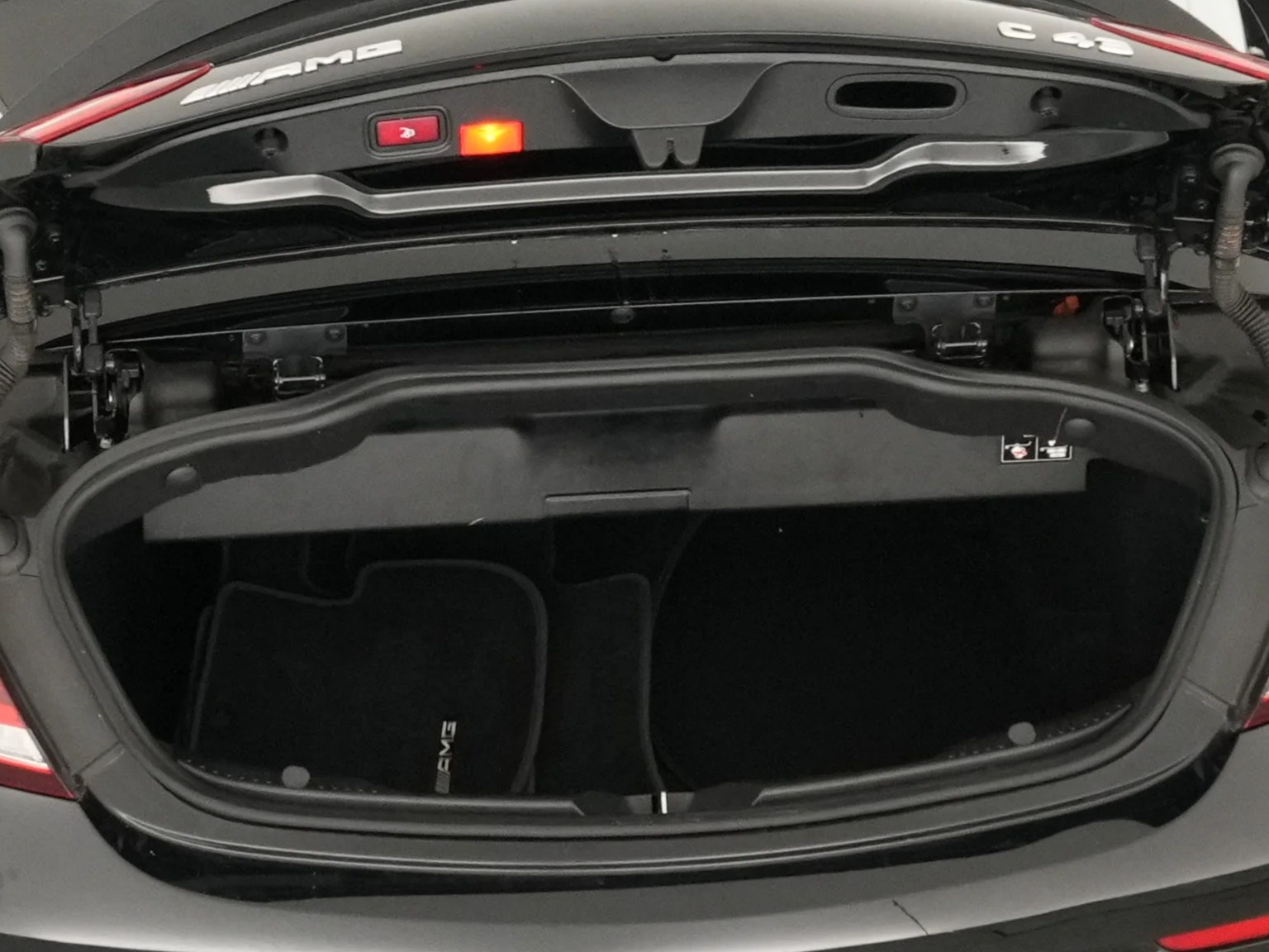 Thumbnail: 2020 Mercedes-Benz C-Class - 6