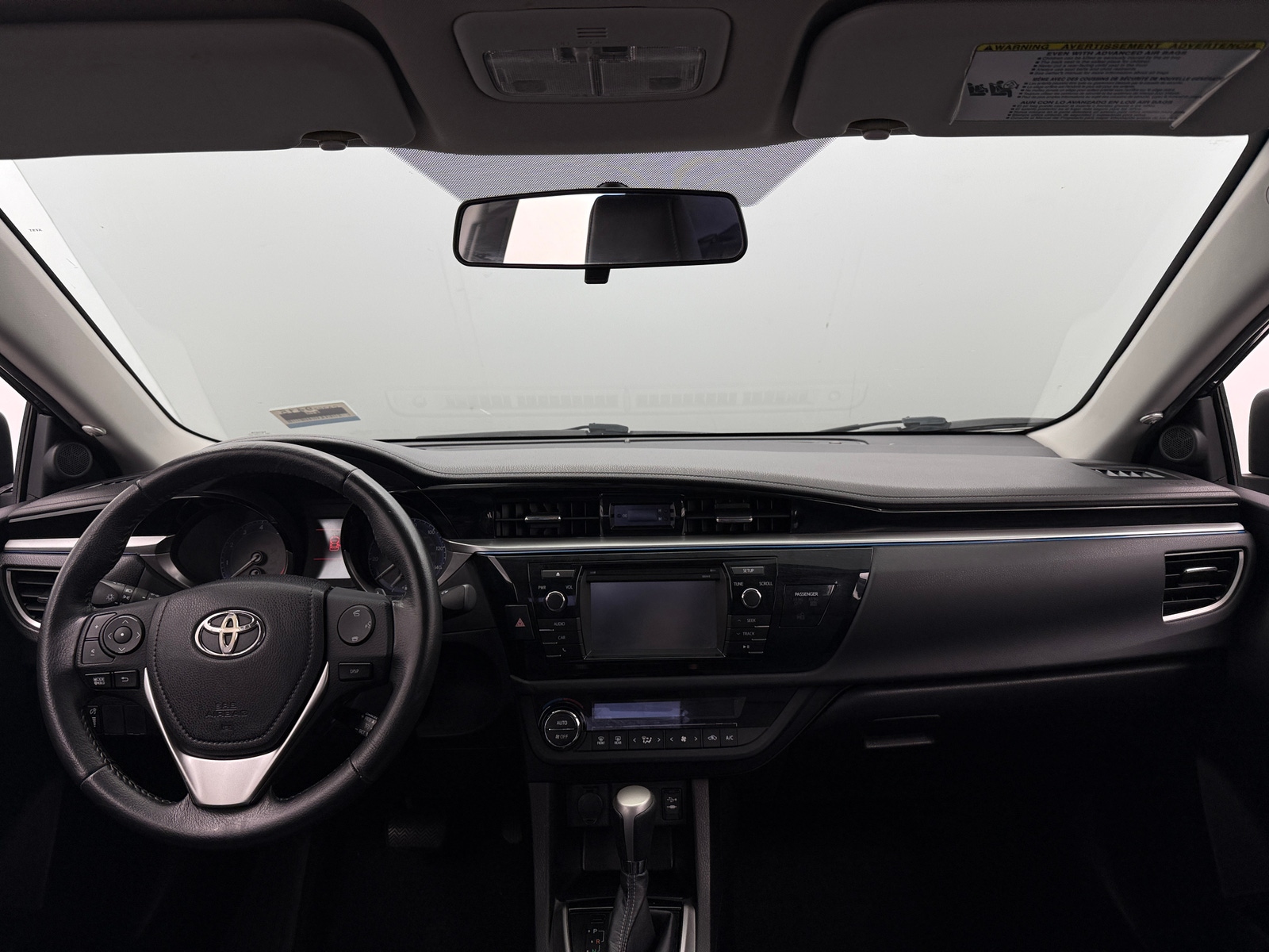 Thumbnail: 2015 Toyota Corolla - 3