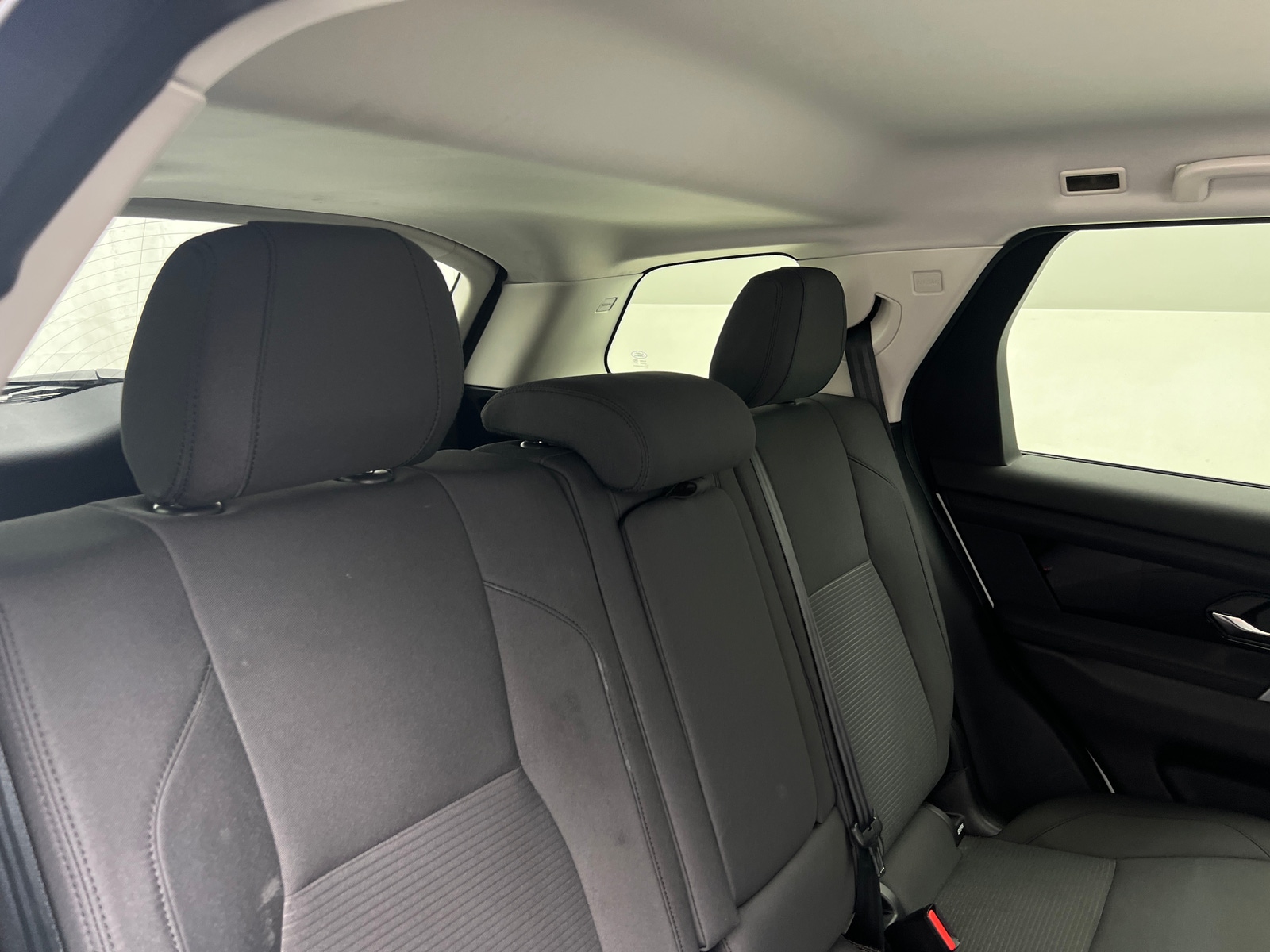 Thumbnail: 2020 Land Rover Discovery Sport - 6