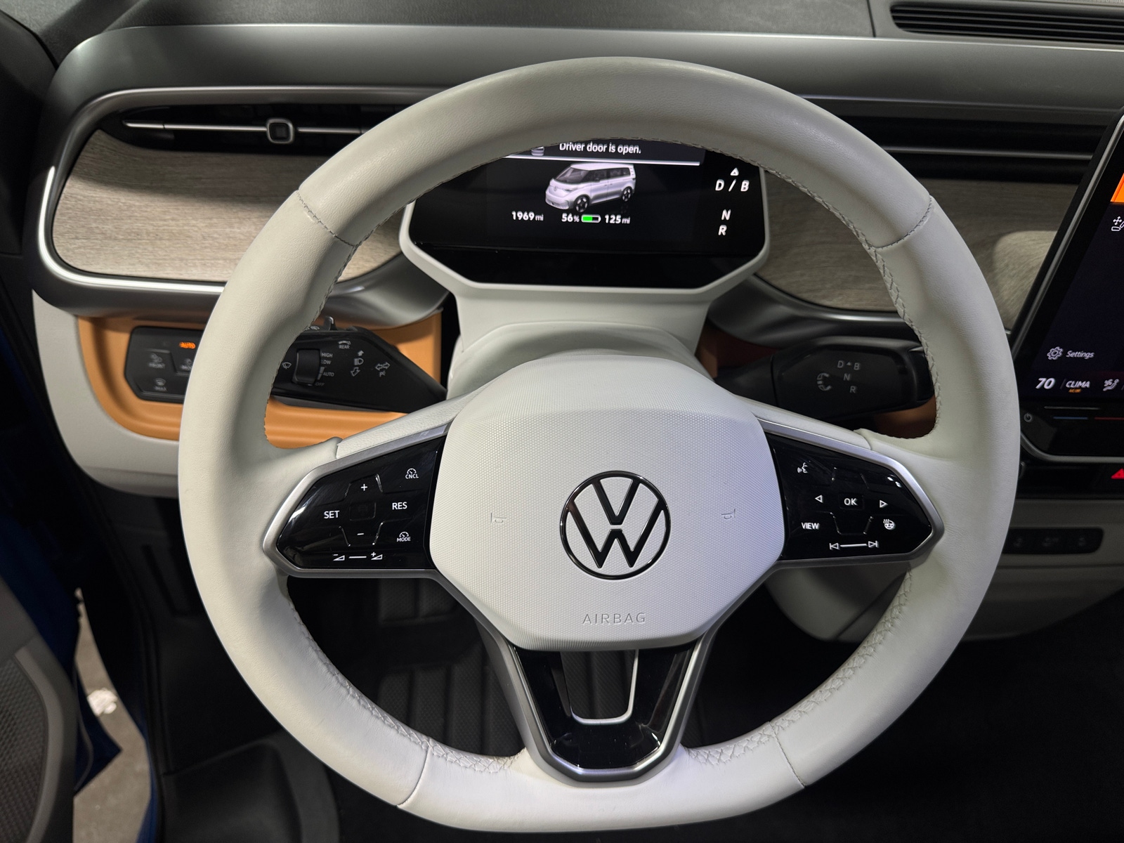 Thumbnail: 2025 Volkswagen ID.Buzz - 4