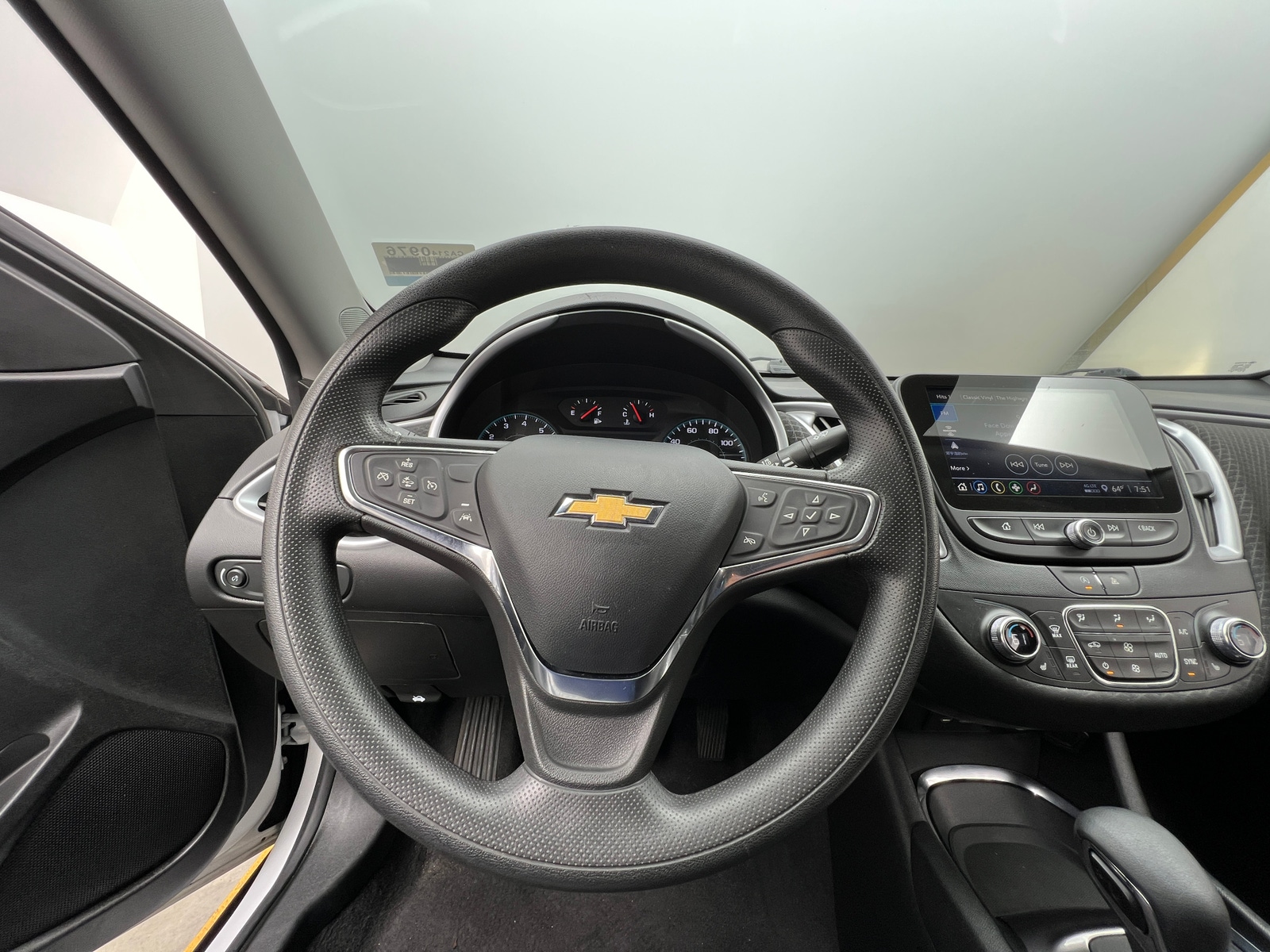 Thumbnail: 2023 Chevrolet Malibu - 5