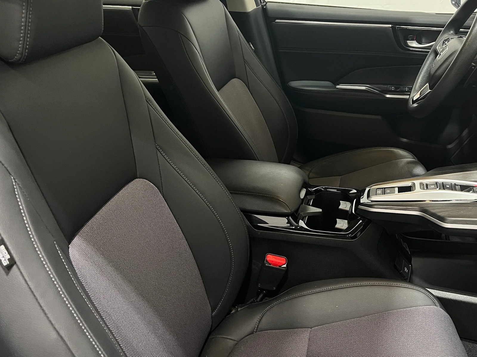 Thumbnail: 2021 Honda Clarity - 2