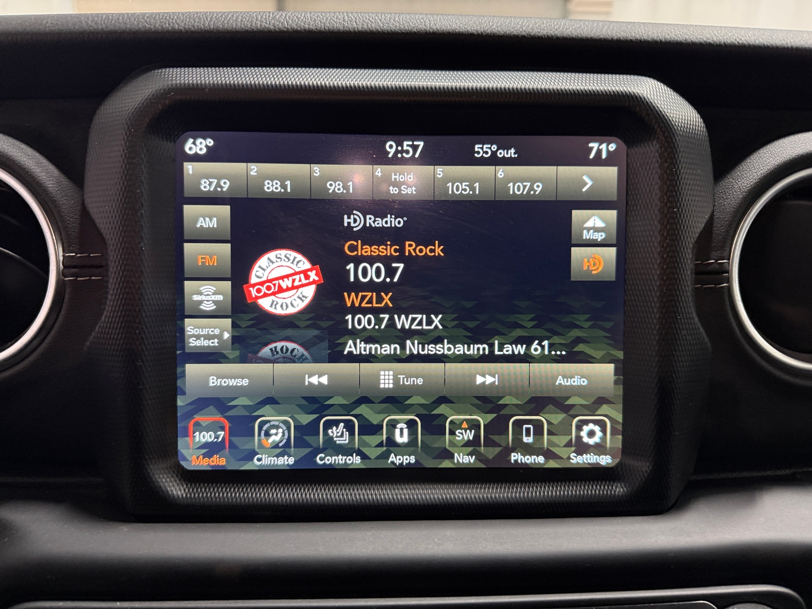 Thumbnail: 2022 Jeep Wrangler - 3