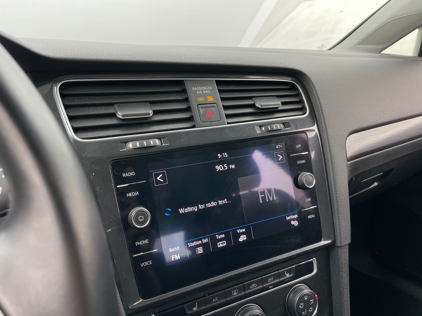 Thumbnail: 2019 Volkswagen Golf - 3