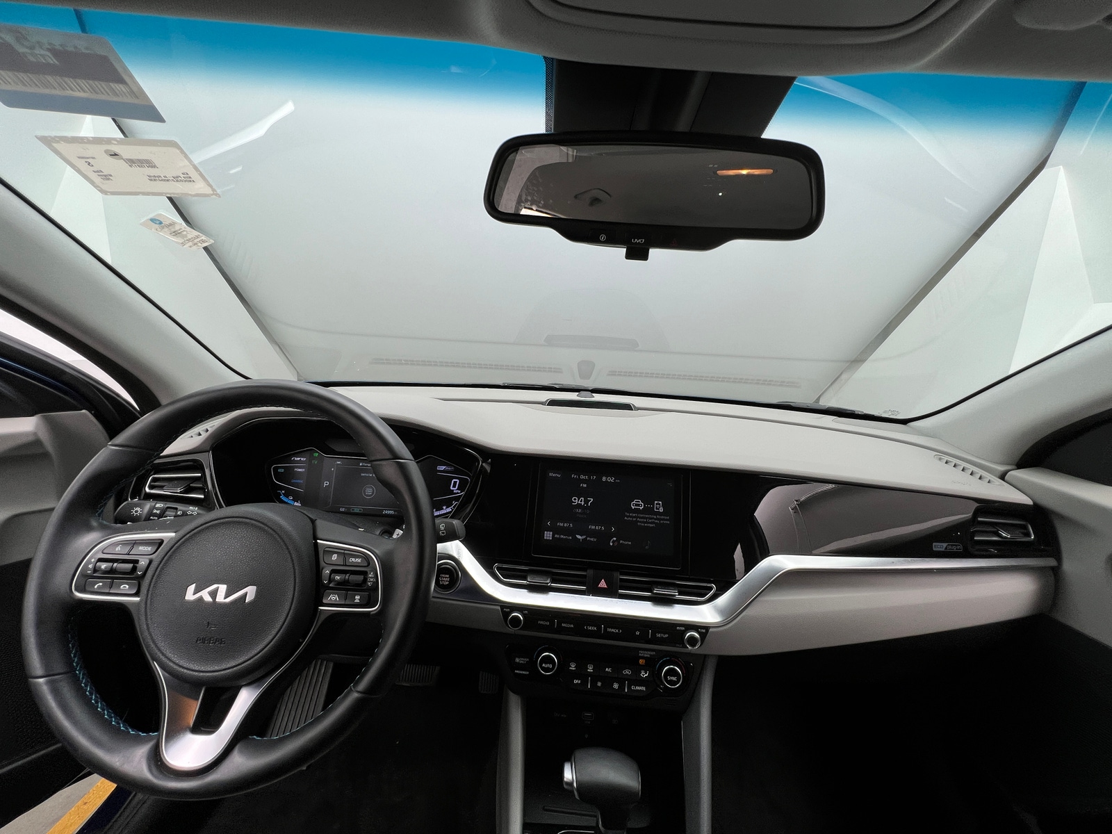 Thumbnail: 2022 Kia Niro - 3