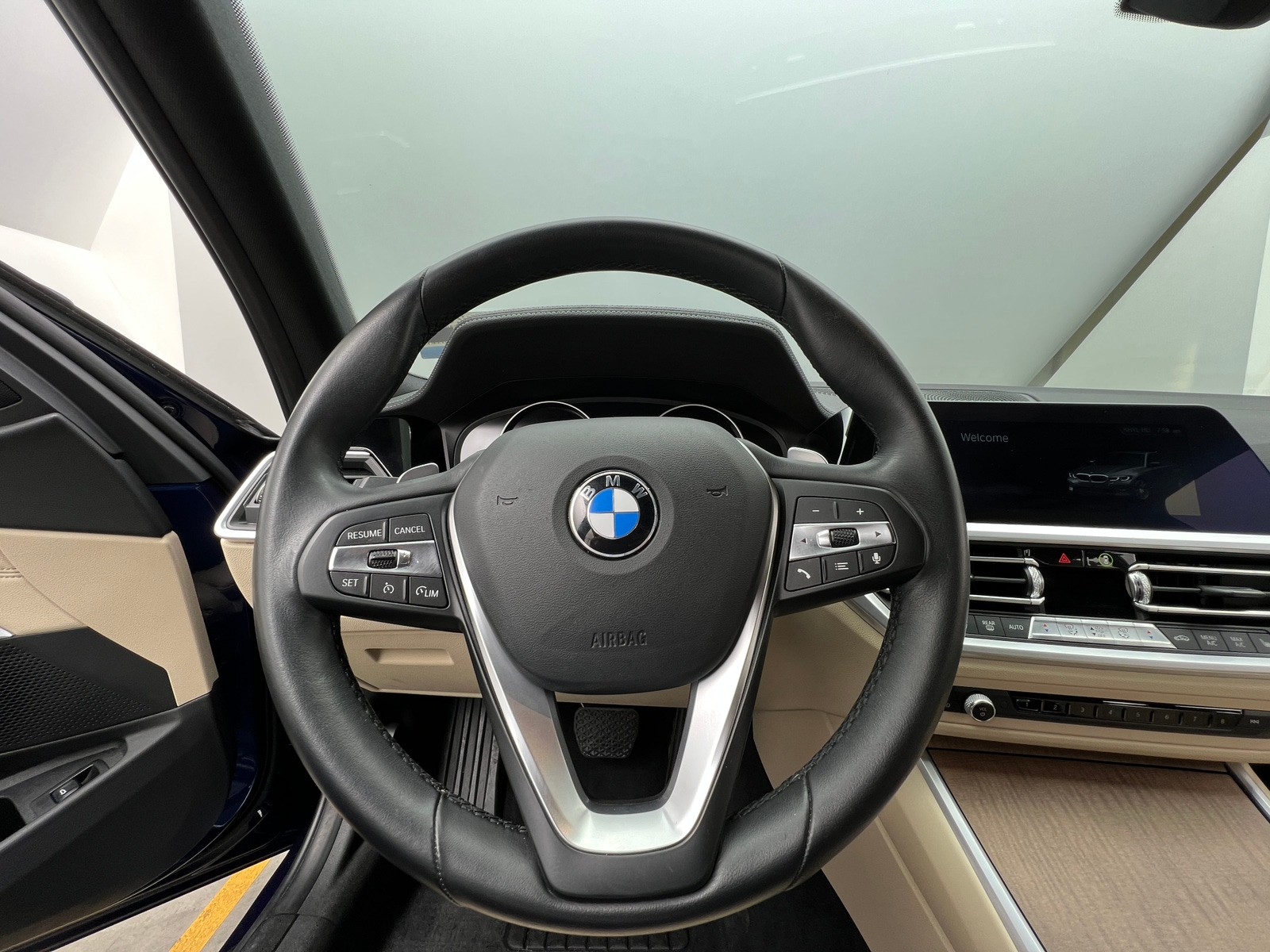Thumbnail: 2020 BMW 3 Series - 4