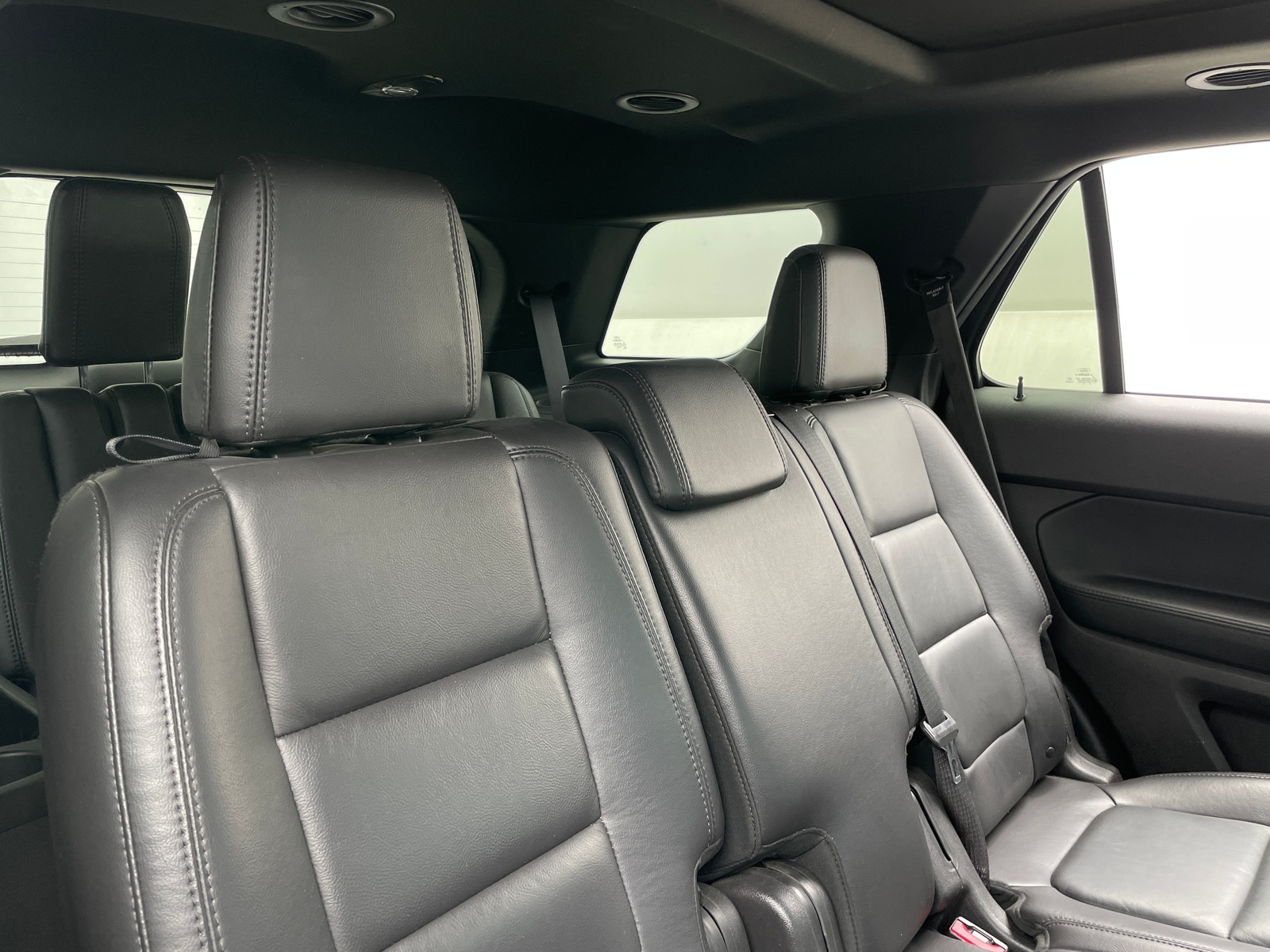 Thumbnail: 2015 Ford Explorer - 6