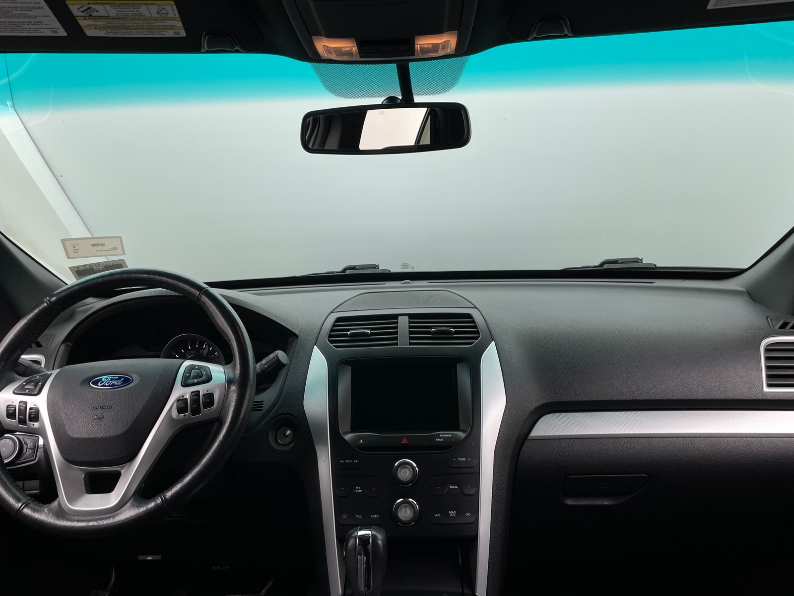Thumbnail: 2015 Ford Explorer - 3