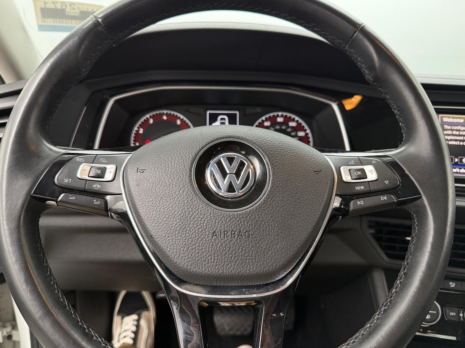 Thumbnail: 2019 Volkswagen Jetta - 4