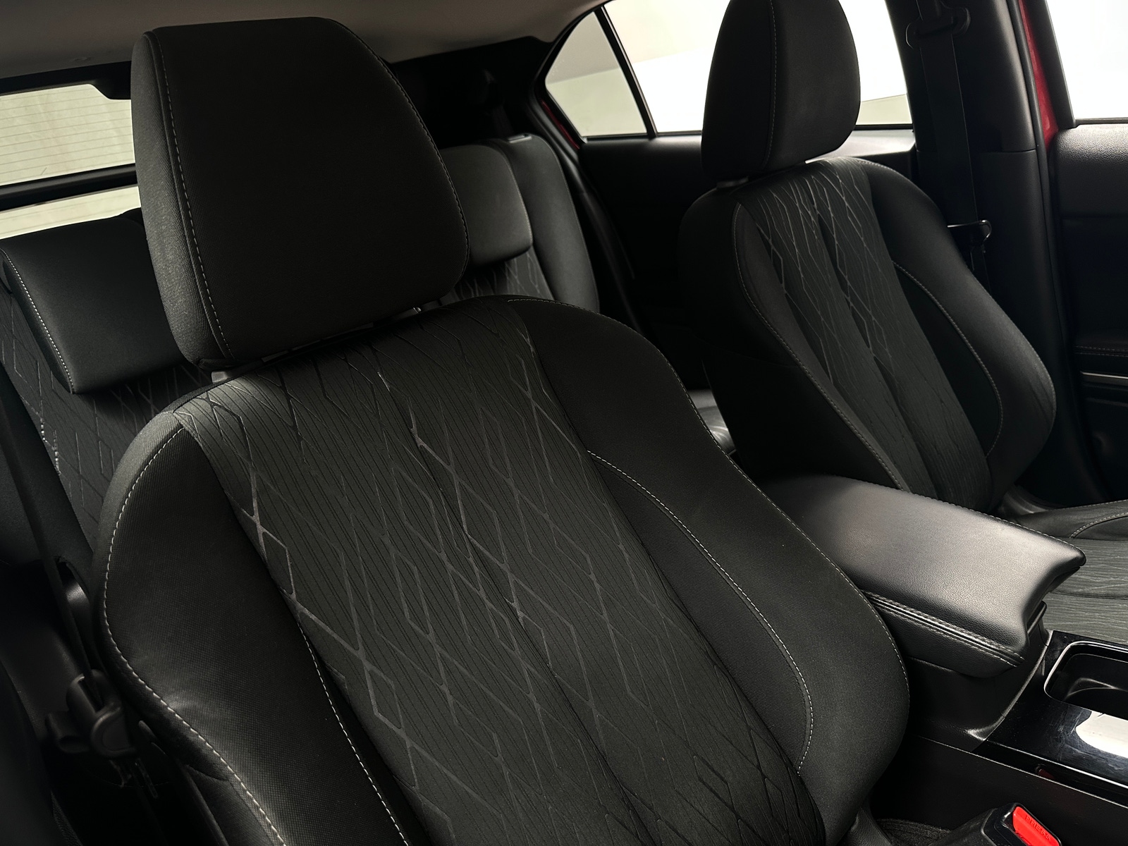 Thumbnail: 2019 Mitsubishi Eclipse Cross - 2