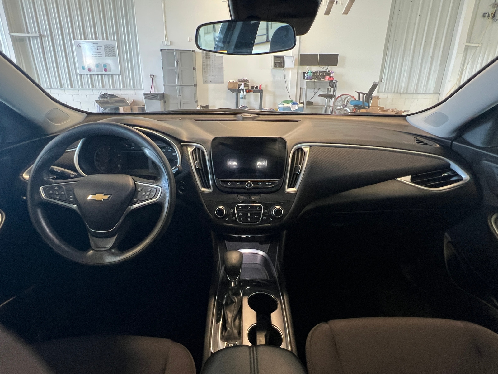 Thumbnail: 2023 Chevrolet Malibu - 3