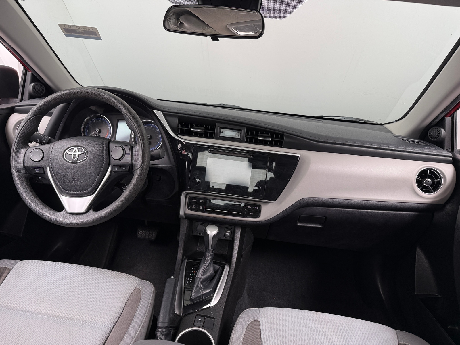 Thumbnail: 2018 Toyota Corolla - 3